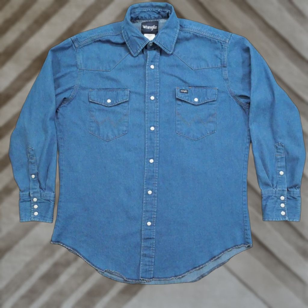 Wrangler VINTAGE Wrangler Shirt Mens 34 Blue Denim Pearl Snap Western Country Y2K Wrangler Shirt Mens 34 Blue Denim Pearl Snap Western Country Y2K Size US S / EU 44-46 / 1 - 1 Thumbnail