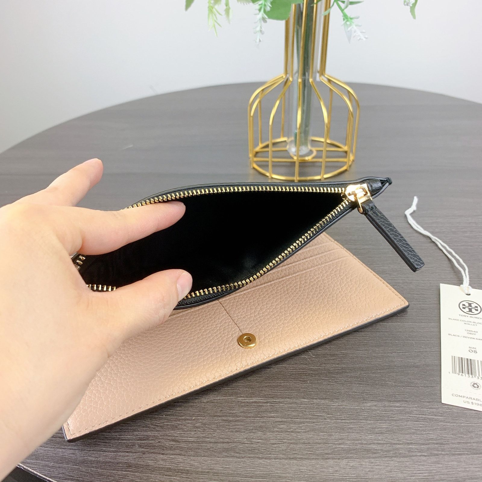 Tory Burch Tory Burch 139540 Blake Slim Wallet IN BLACK/DEVON SAND Size ONE SIZE - 5 Thumbnail