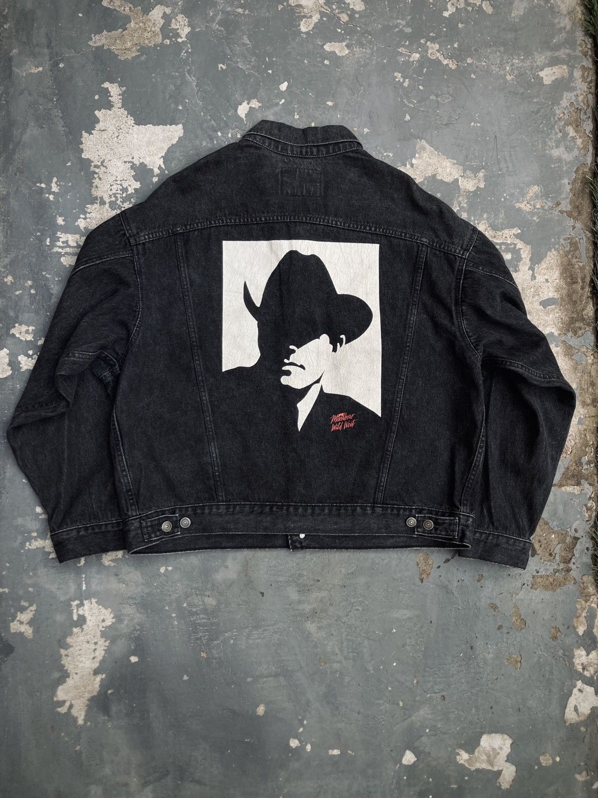 Marlboro Vintage Marlboro Man Denim Trucker Jacket Size US XL / EU 56 / 4 - 1 Thumbnail