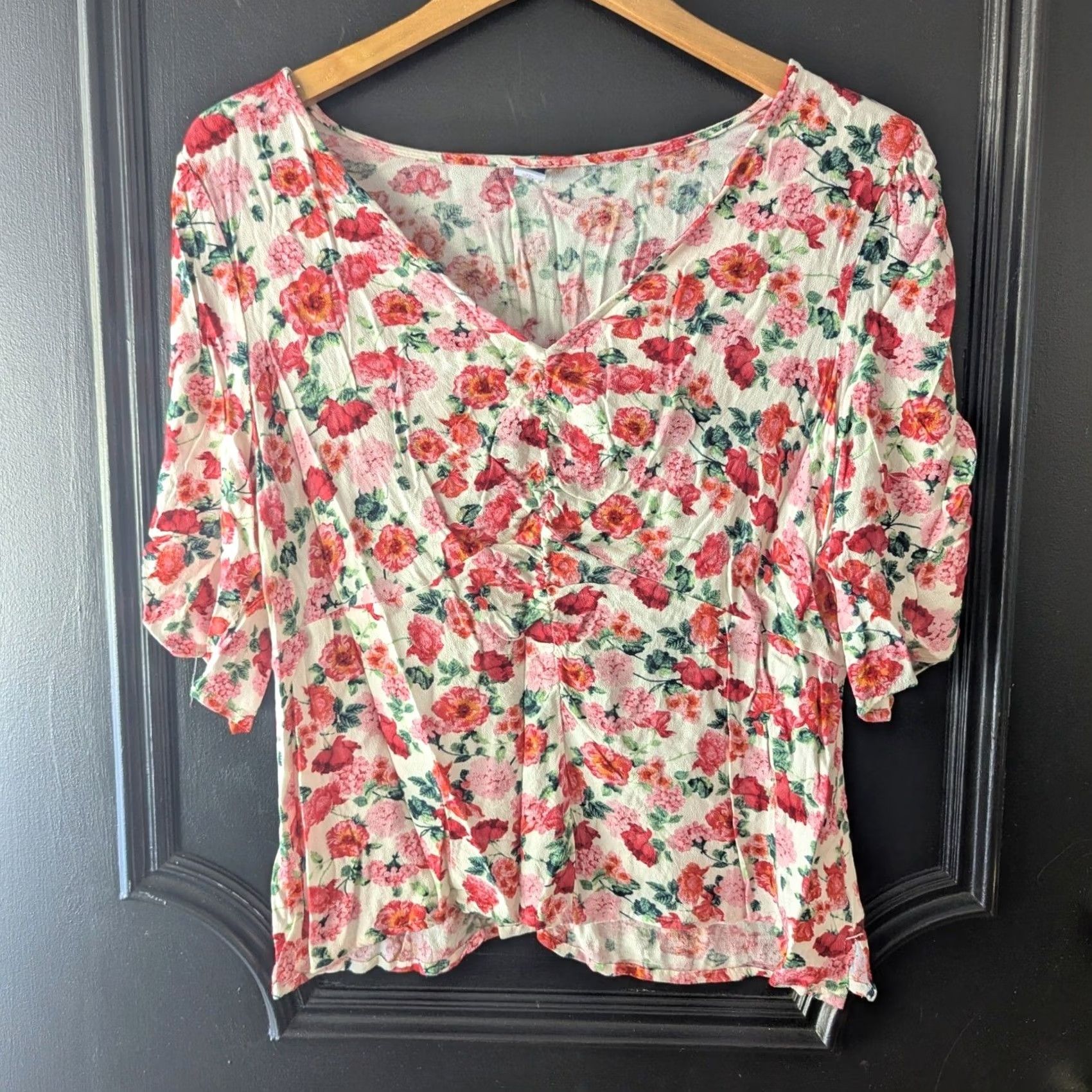 Old Navy Old Navy Blouse V-Neck 3/4 Sleeve Floral Print Lightweight Women L Red Cream Pink Green Summer Casual Womens Size L / US 10 / IT 46 - 2 Thumbnail