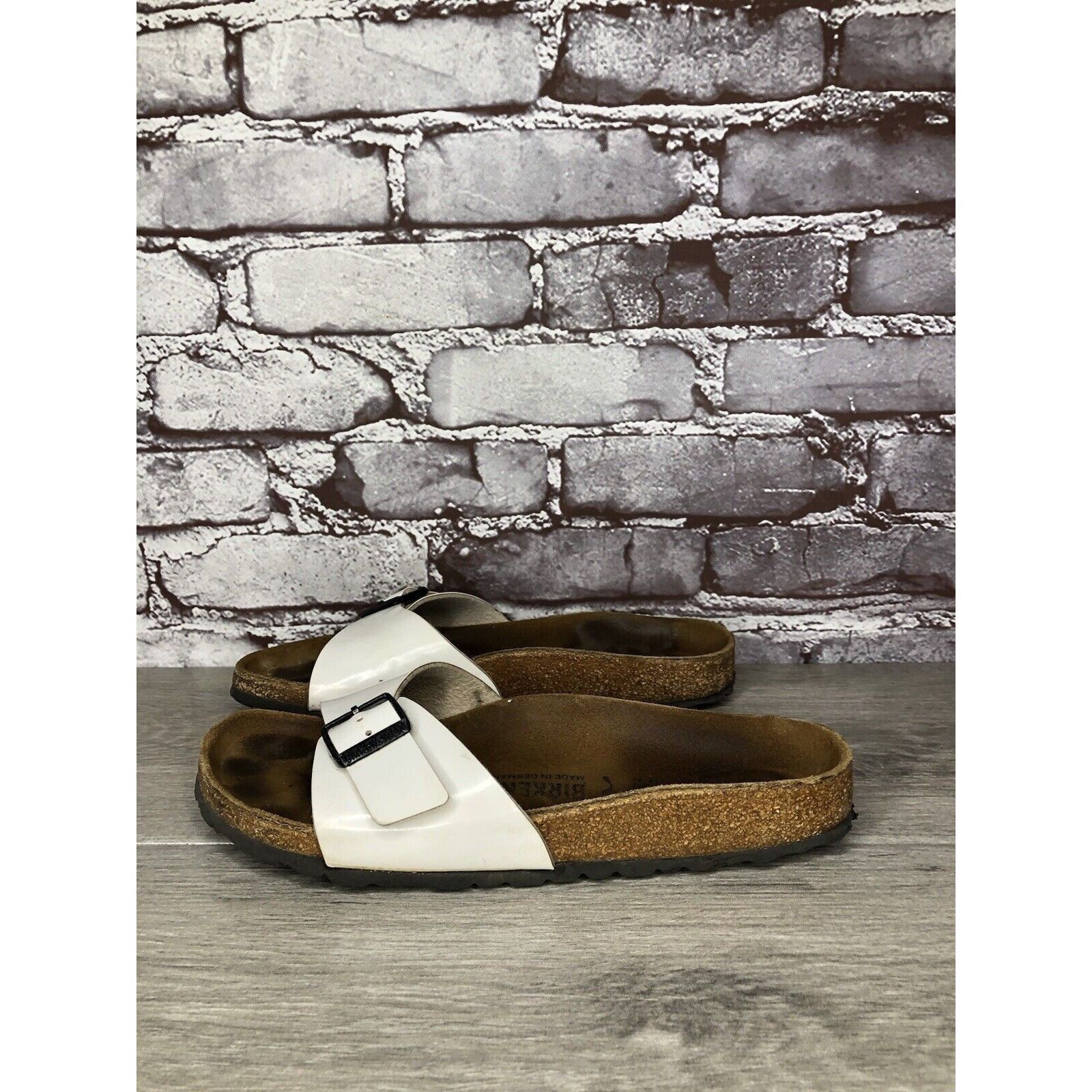 Birkenstock Birkenstock Madrid White Patent Leather Slides Sandals Women Size US 8.5 / IT 38.5 - 1 Thumbnail