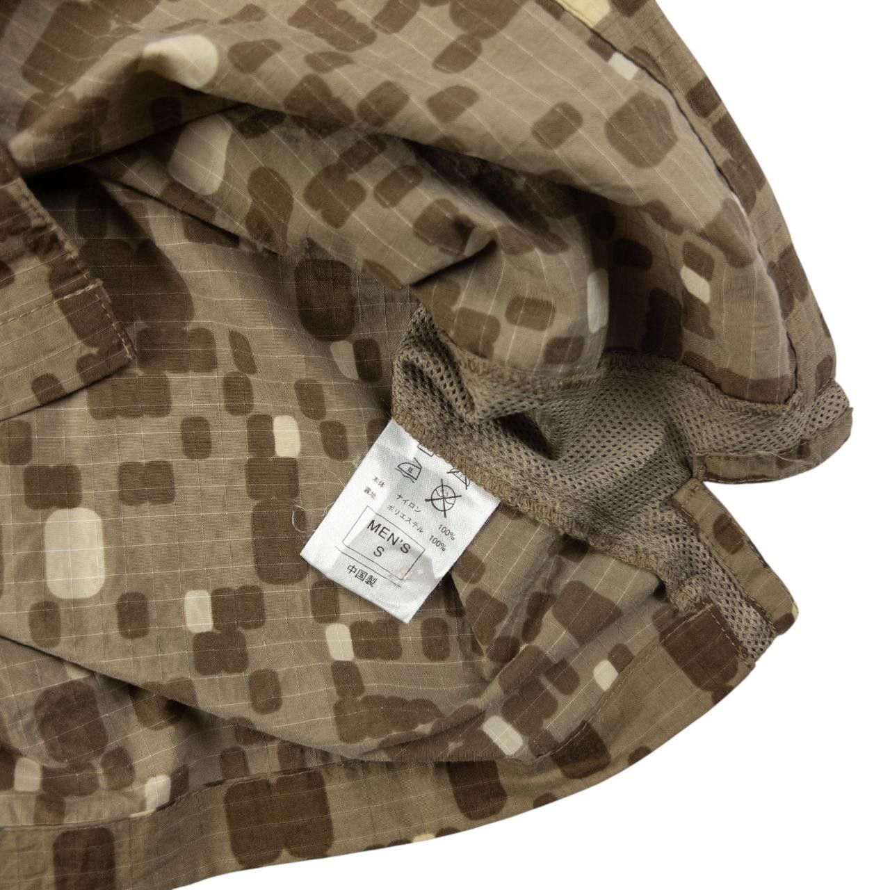 Nike Vintage Nike Digital Camo Short Sleeve Button Up Shirt S Size US S / EU 44-46 / 1 - 7 Thumbnail