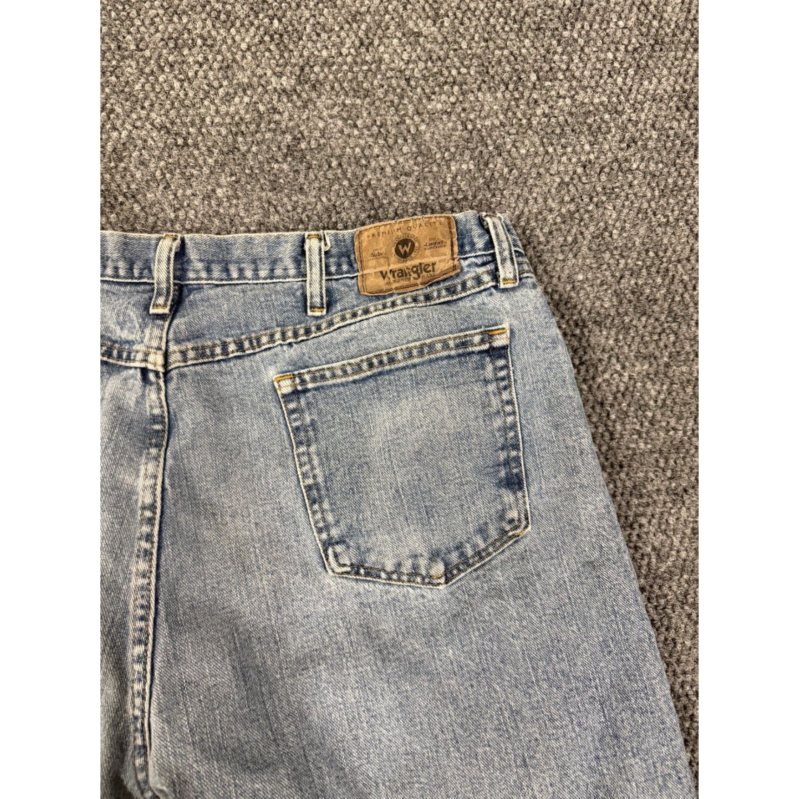 Wrangler Wrangler Jeans Regular 40x30 Relaxed Fit Denim Blue 5-Pocket Straight Mens Size US 40 / EU 56 - 7 Thumbnail