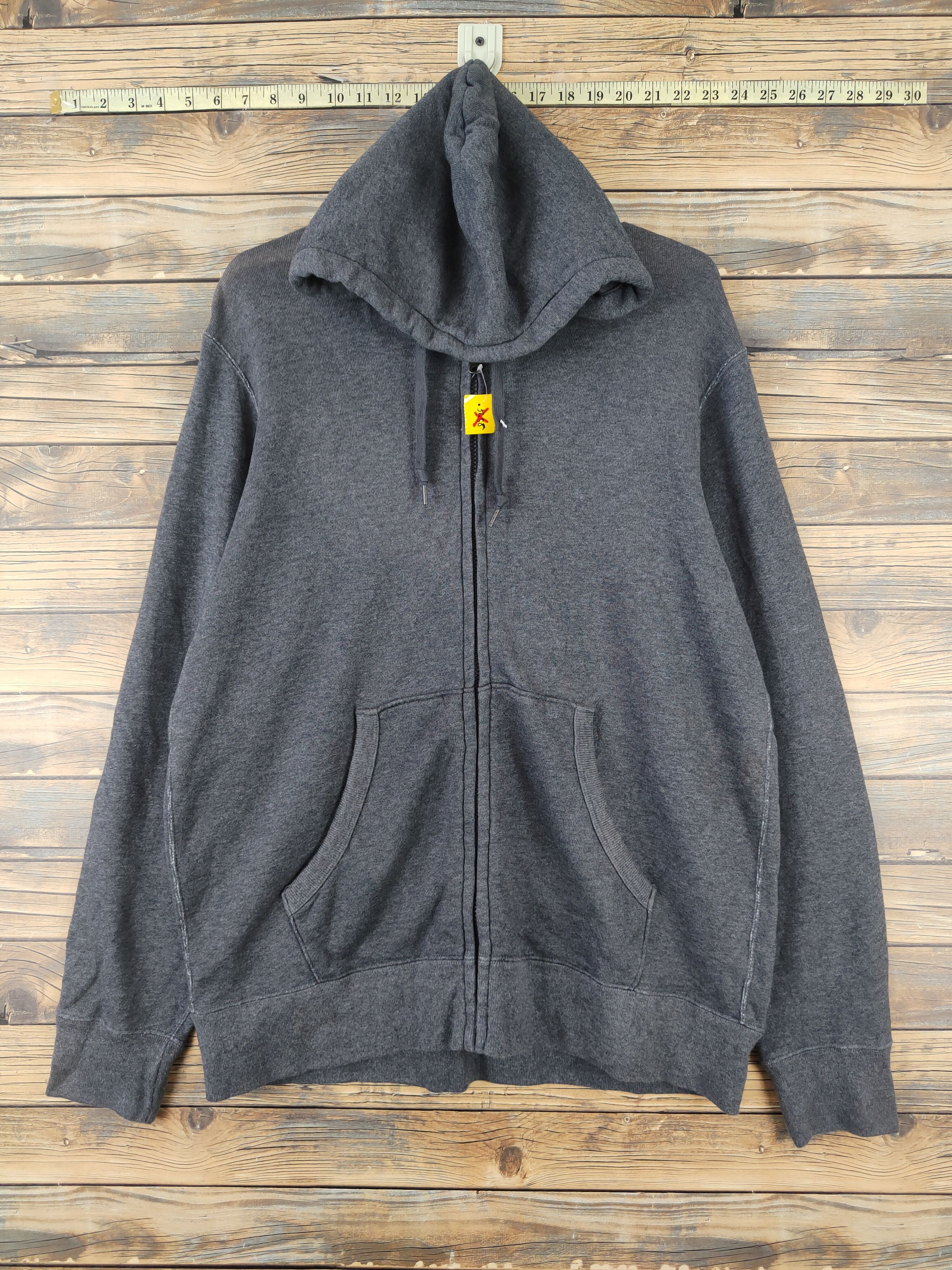 Japanese Brand × Vintage Uniqlo japan vintage Black Hoodie Sweaters #W959 Size US L / EU 52-54 / 3 - 1 Thumbnail