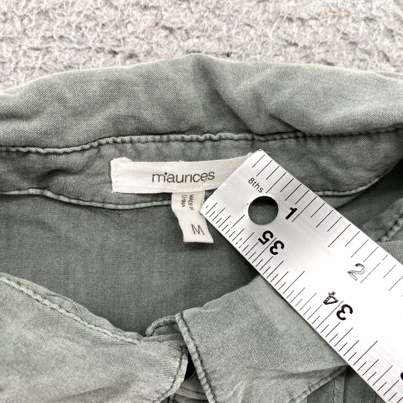 Vintage Maurice’s Women’s Green Rayon Button Up Long Sleeve Shirt M Casual Basic Shirts Mens? Size M / US 6-8 / IT 42-44 - 3 Thumbnail