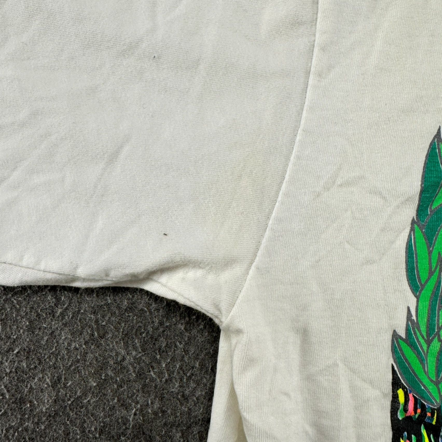 Jerzees VINTAGE Jerzees Rio Las Vegas Shirt Men L White Graphic Parrots 90s Crew Neck Short Sleeve Cotton Knit T-Shirt All Seasons 90s Mens Size US L / EU 52-54 / 3 - 4 Thumbnail
