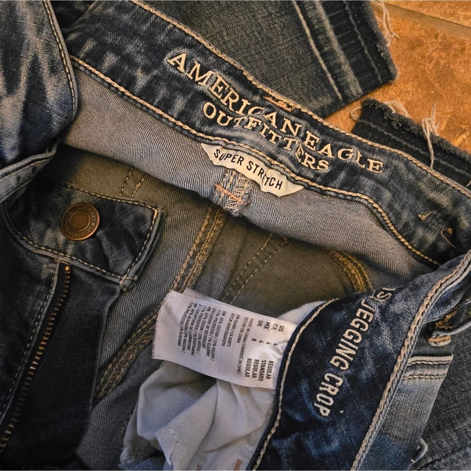 American Eagle Outfitters Denim Distressed AEO Cropped Jean Size 27" / US 4 / IT 40 - 3 Thumbnail