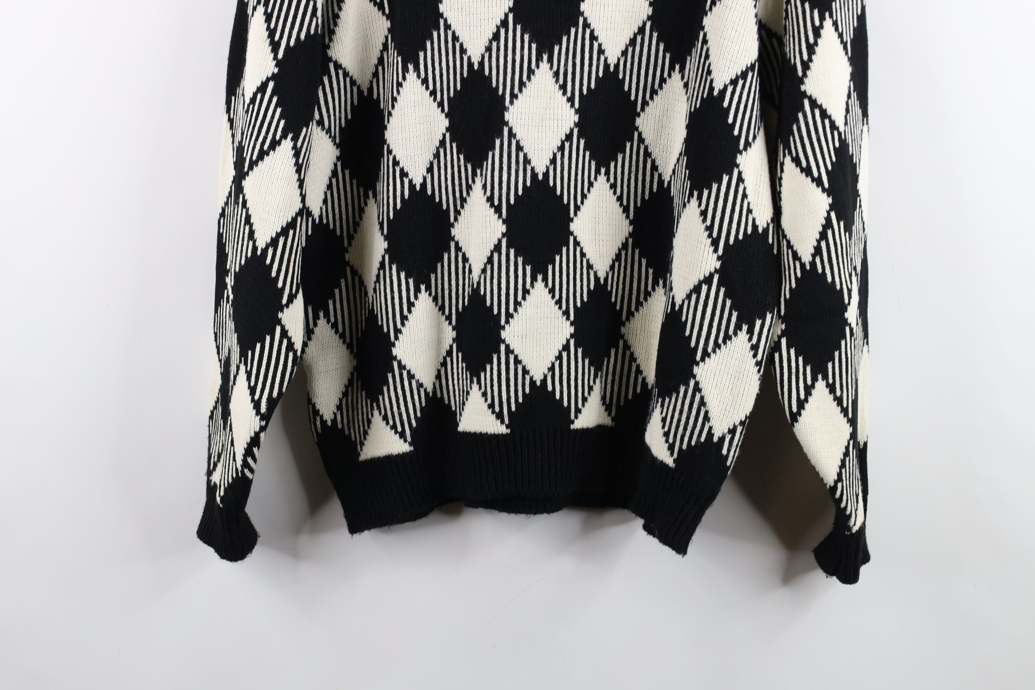 Vintage Vintage 90s Streetwear Diamond Knit Collared Sweater USA Size L / US 10 / IT 46 - 11 Thumbnail