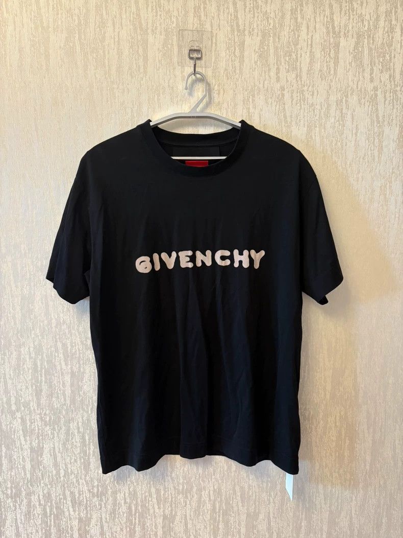 Givenchy Givenchy Black Graffiti Doll Short Sleeve 2506-Nextarrow Size US S / EU 44-46 / 1 - 1 Thumbnail