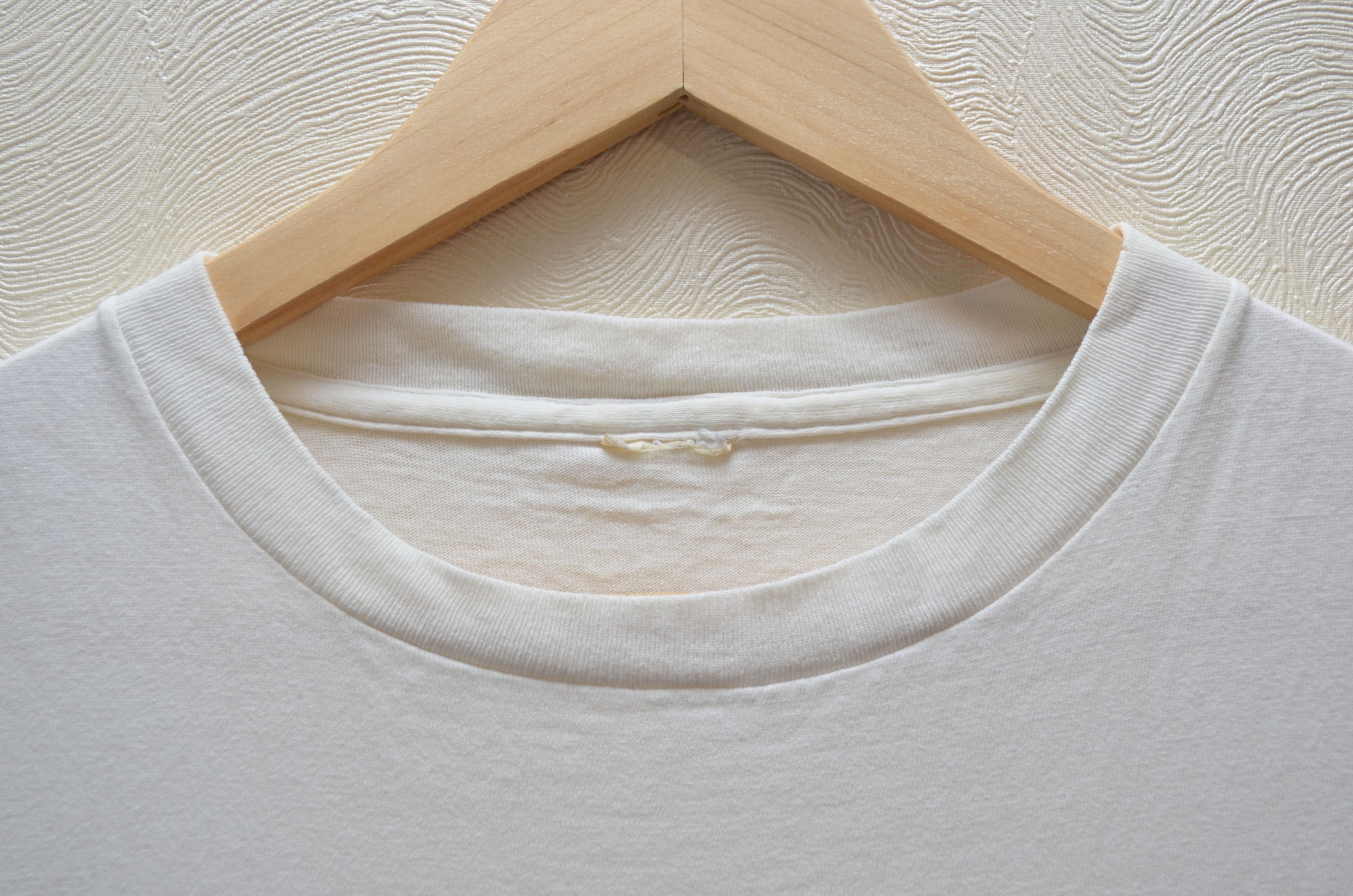 Levi's × Vintage Vintage 90s Levi's Big Logo T Shirt RARE Size US S / EU 44-46 / 1 - 4 Thumbnail