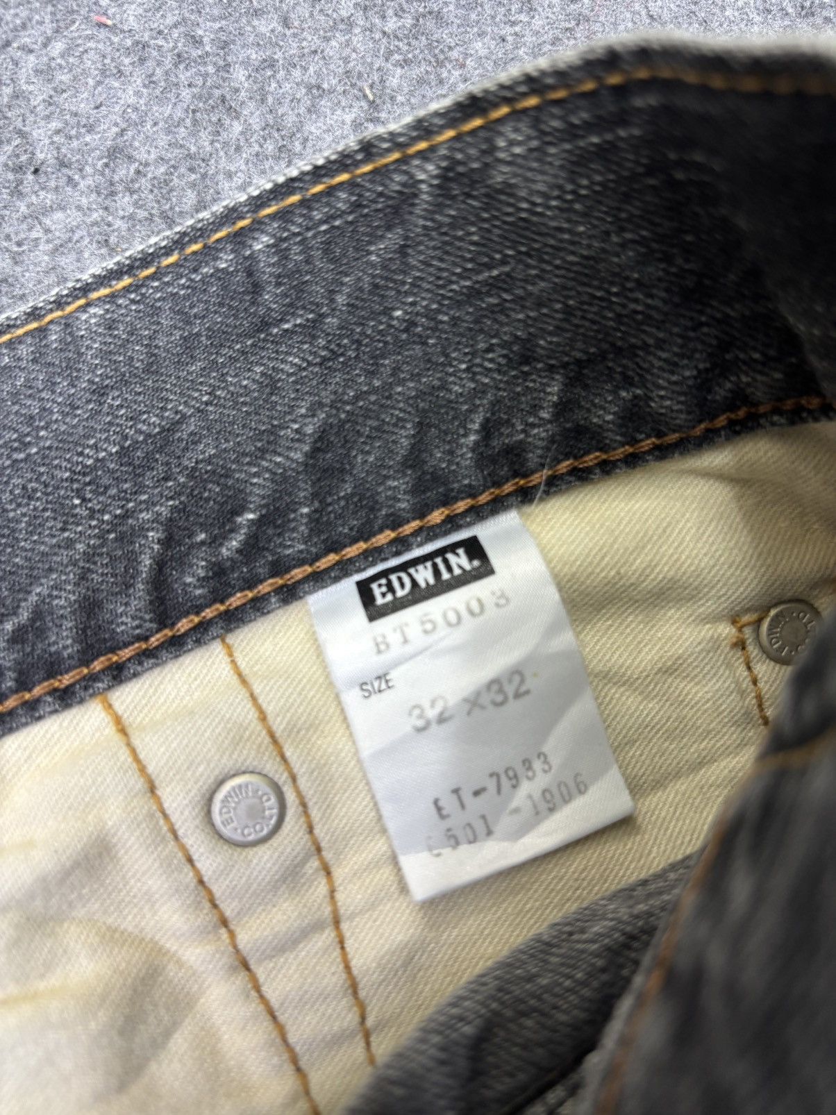Edwin Edwin Black Wash Raw Fades Straight Denim K32 Size US 35 - 12 Thumbnail