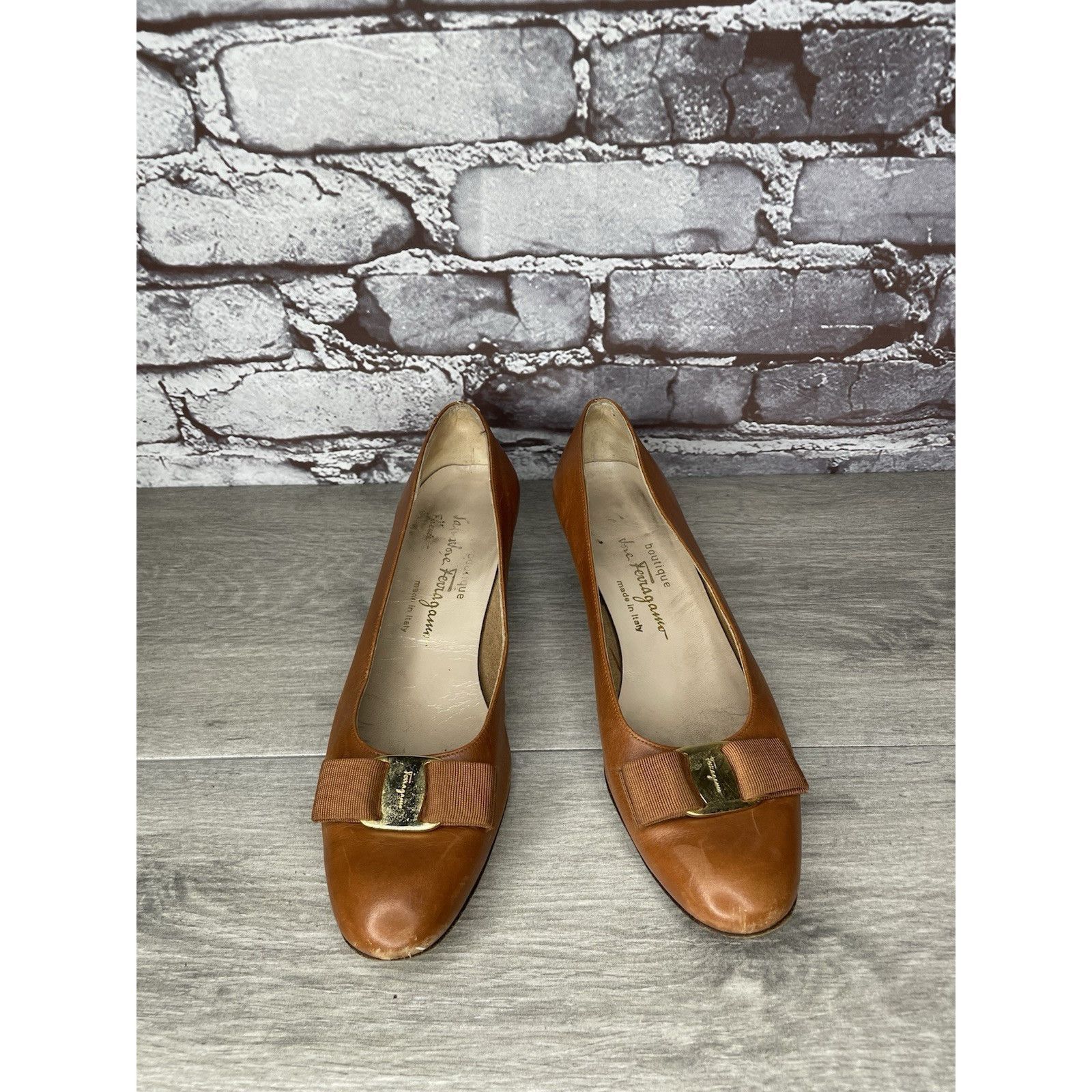 Salvatore Ferragamo Salvatore Ferragamo Boutique Vara Brown Leather Bow Heels Wo Size US 8 / IT 38 - 4 Thumbnail