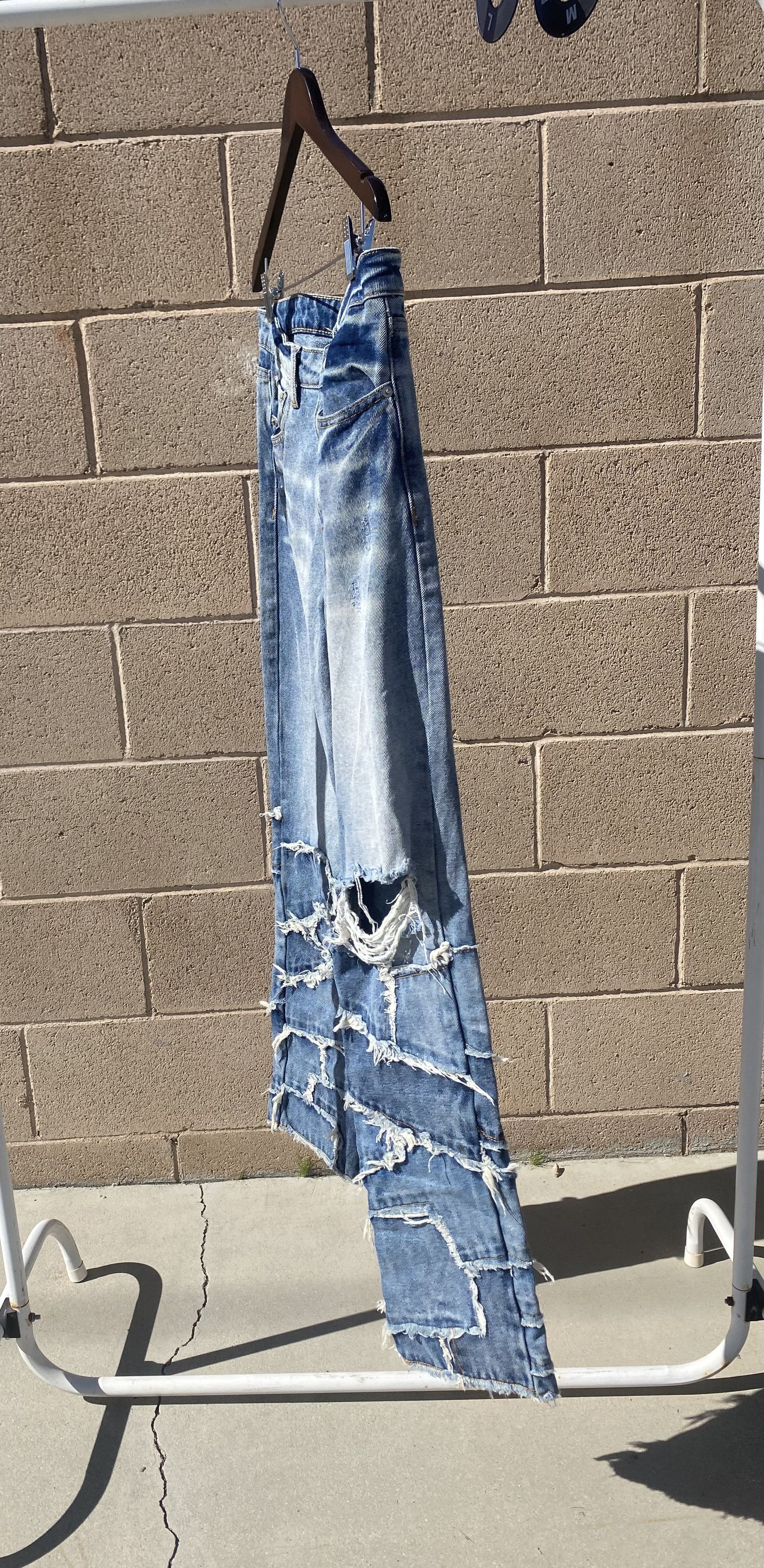 Forever 21 Forever 21 Stacked Distressed Denim Jeans 32x32 Size US 32 / EU 48 - 5 Thumbnail