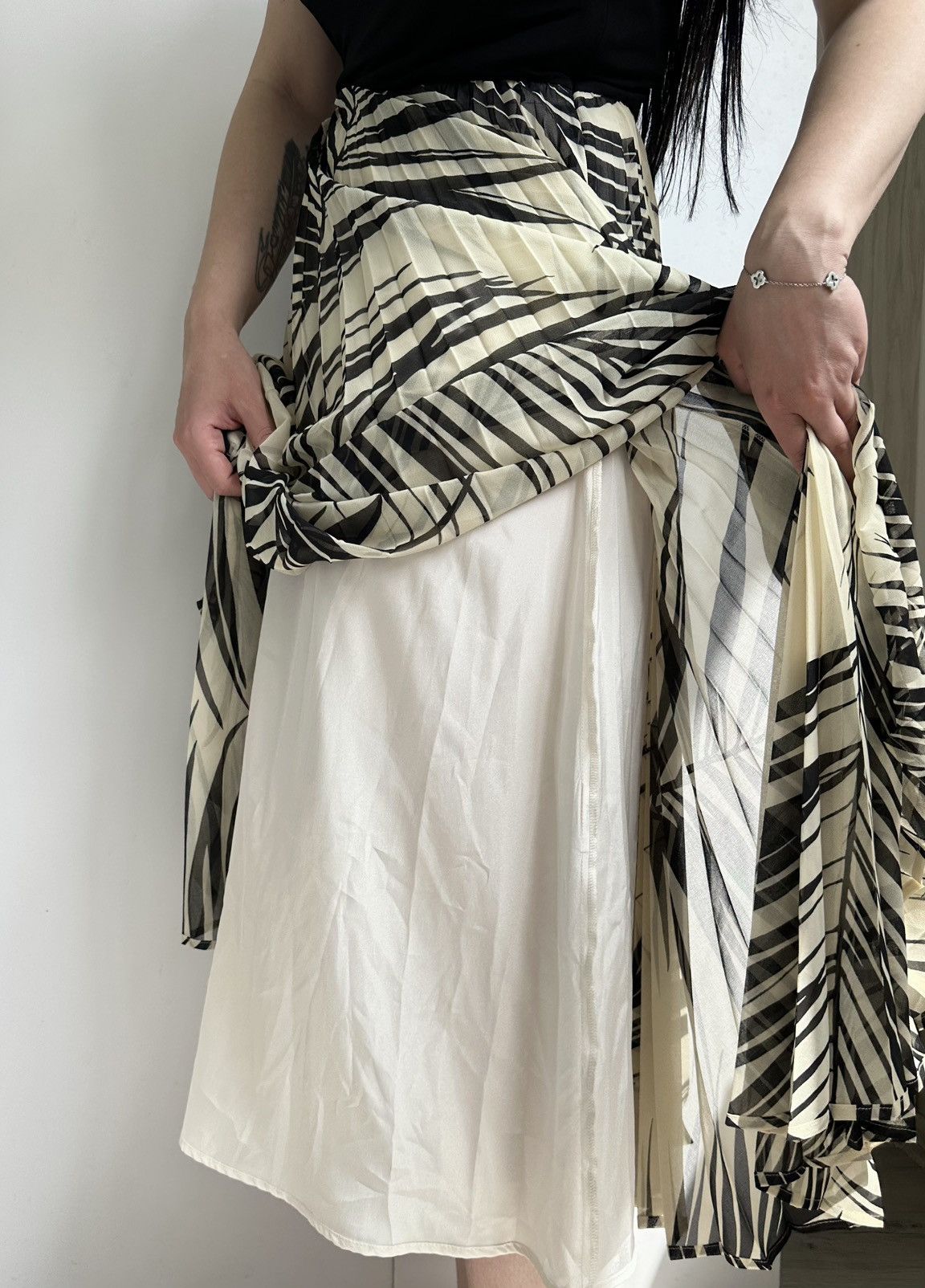 Max Mara Max Mara Studio One-Shoulder Pleated Palm Print Midi Dress Size M / US 6-8 / IT 42-44 - 9 Thumbnail