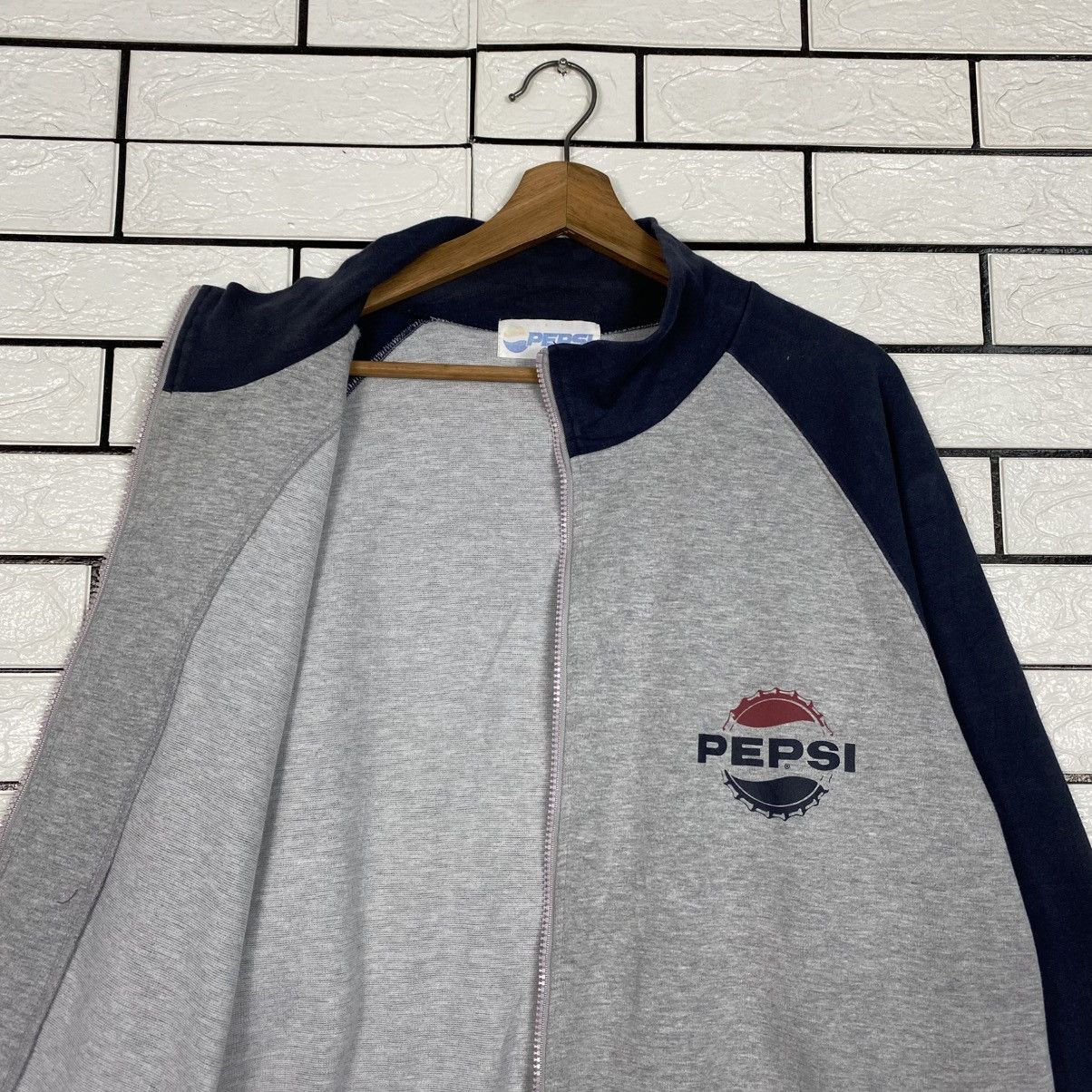 Japanese Brand 📌Vintage Zipper Sweater Pepsi Big Logo Size US L / EU 52-54 / 3 - 13 Thumbnail