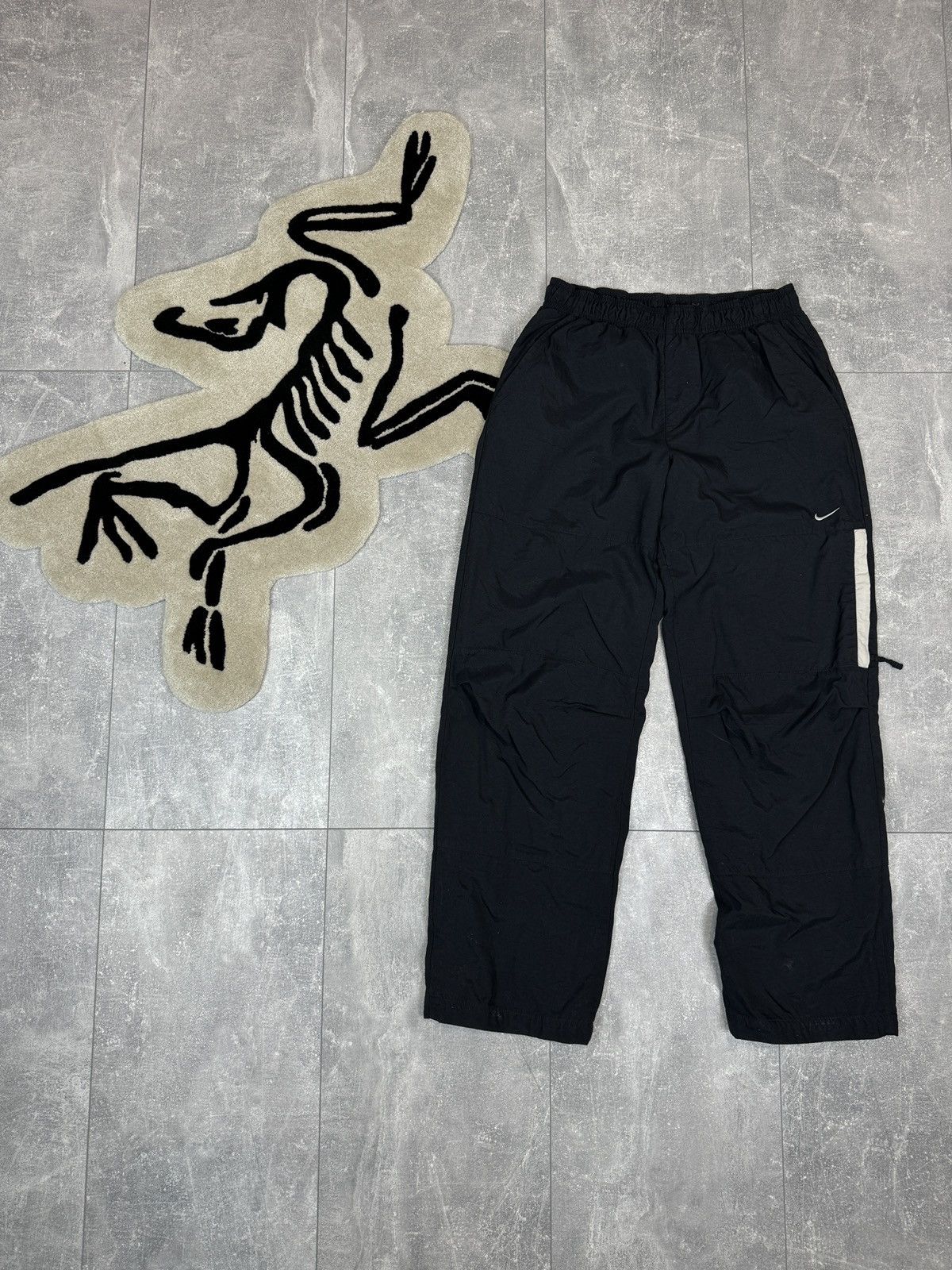 Nike × Vintage Mens Vintage Nike Cargo drill pants sweatpants y2k swoosh Size US 30 / EU 46 - 1 Thumbnail