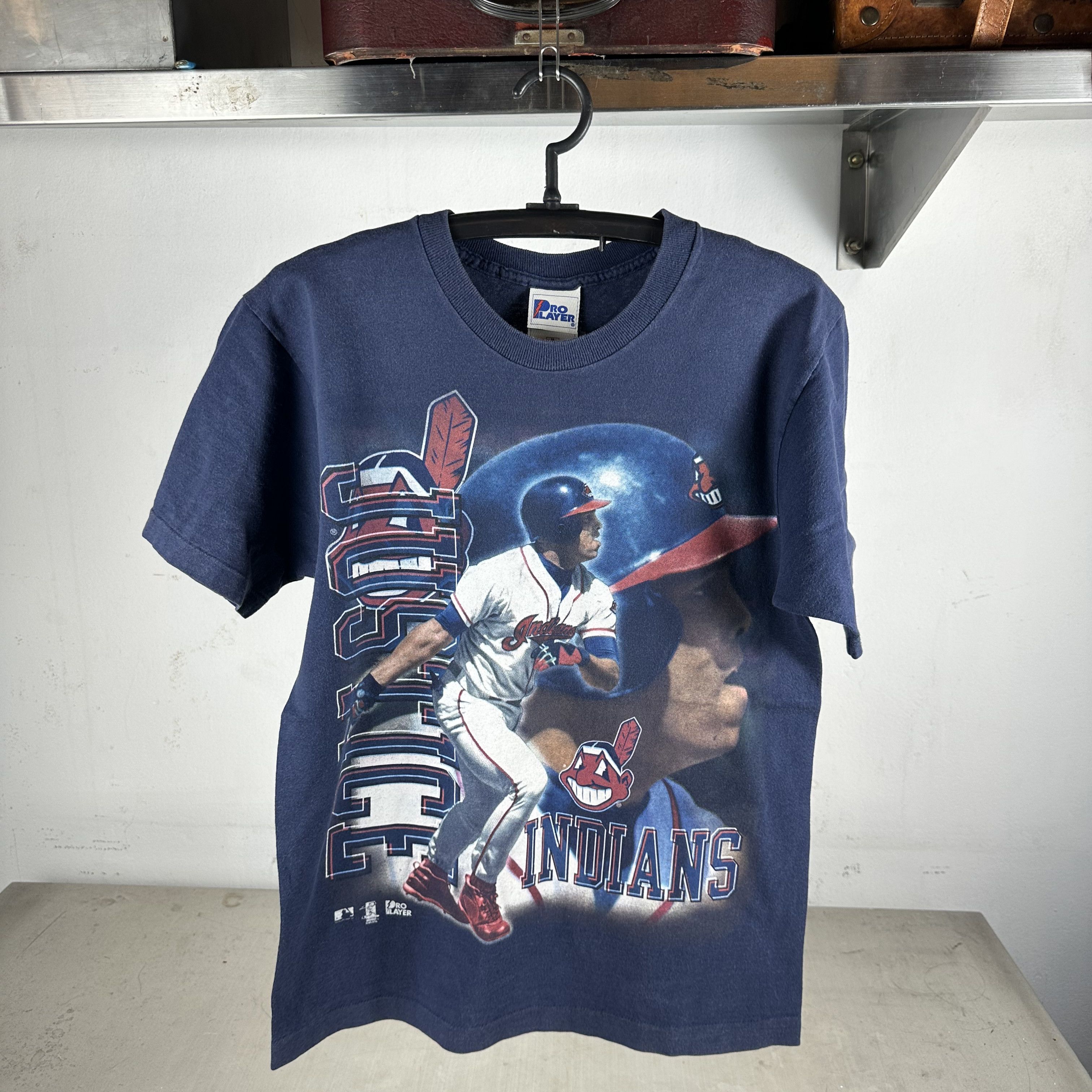 Vintage Vintage 90s David Justice Cleveland Indians MLB T-shirt Size US M / EU 48-50 / 2 - 1 Thumbnail