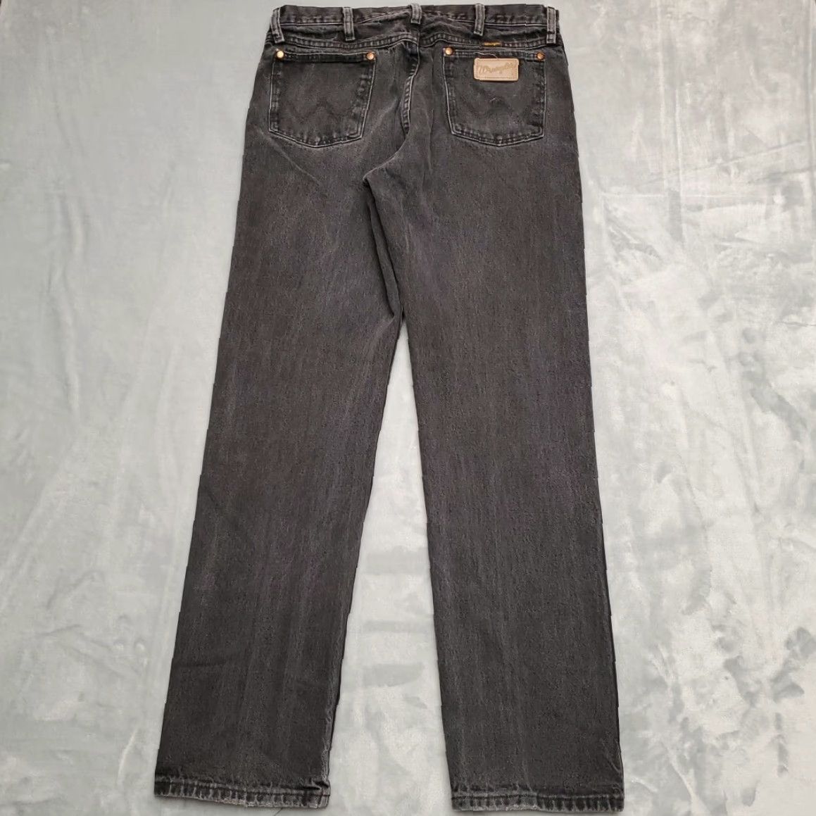 Wrangler Wrangler Jeans Mens 34x34 Black Heavyweight Denim 1013MWZWK Western Cowboy Rodeo Jeans Mens 34 Black Denim Western USA 13MWZ Wrangler 34x34 Size US 34 / EU 50 - 5 Thumbnail