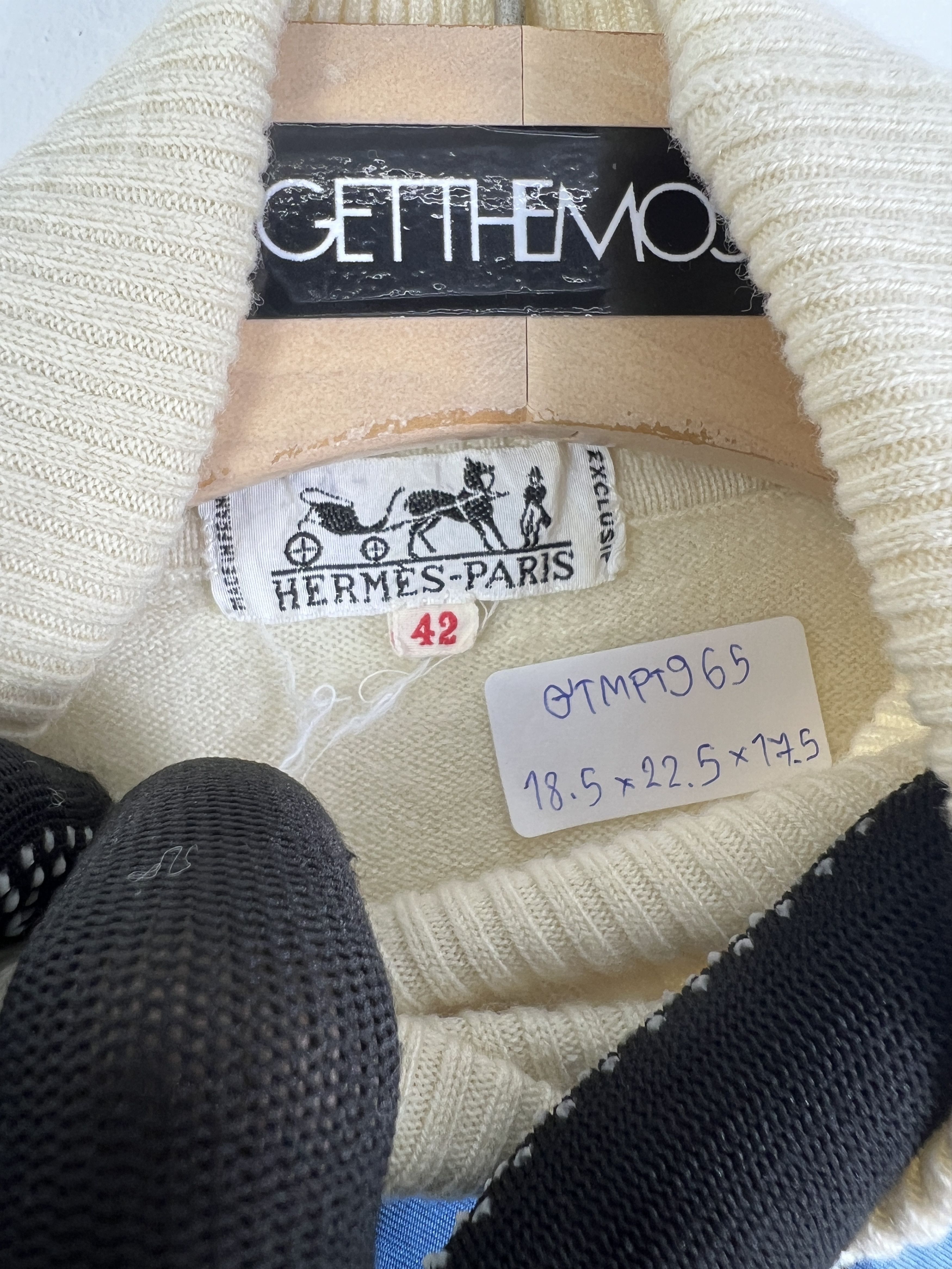 Hermes × Vintage Vintage Hermès Sport Paris Mock Neck Sweater (42) GTMPT965 Size US XS / EU 42 / 0 - 3 Thumbnail
