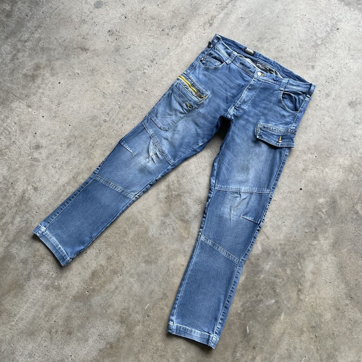 Japanese Brand Vintage Toraichi Faded Denim Cargo Pants Workwear Tactical Size US 36 / EU 52 - 2 Thumbnail