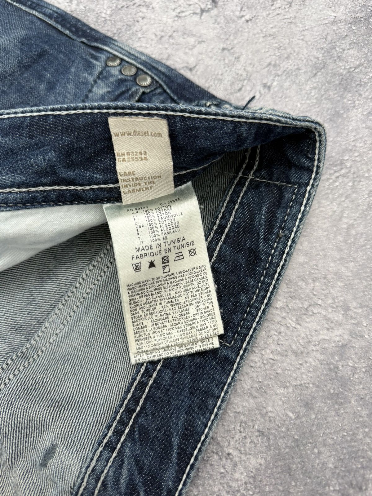 Diesel Vintage Diesel Denim Jeans Baggy Flared Bootcut Avant Garde Size US 33 - 16 Thumbnail