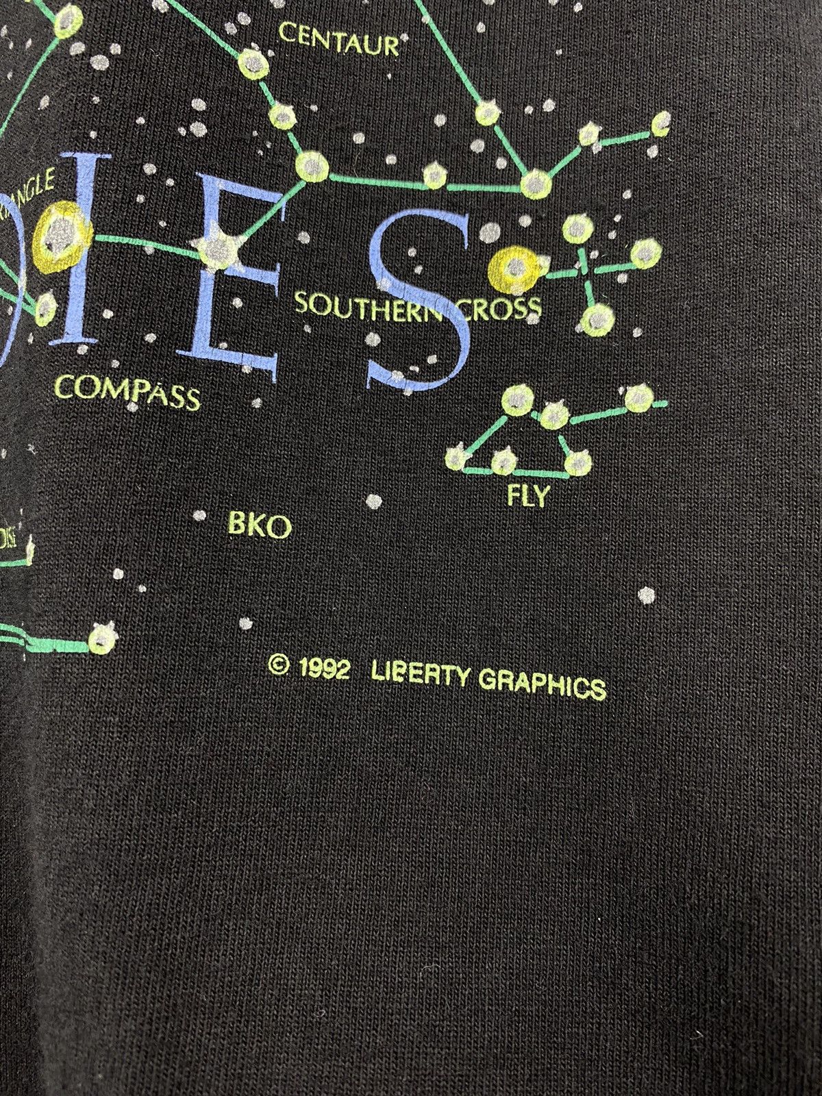 Liberty Vintage Liberty Graphics 1992 Zodiac Full Print T Shirt Y2K Size US M / EU 48-50 / 2 - 4 Thumbnail