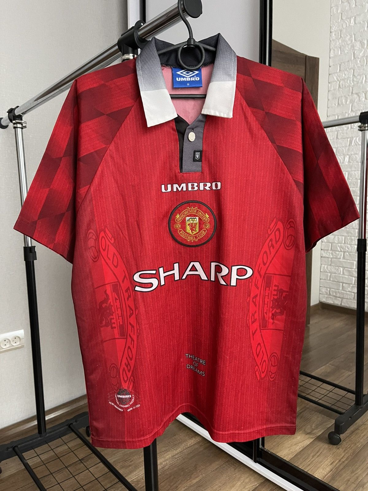 Umbro 1996/1997 Umbro Manchester United Vintage Soccer Jersey Tee Size US M / EU 48-50 / 2 - 1 Thumbnail