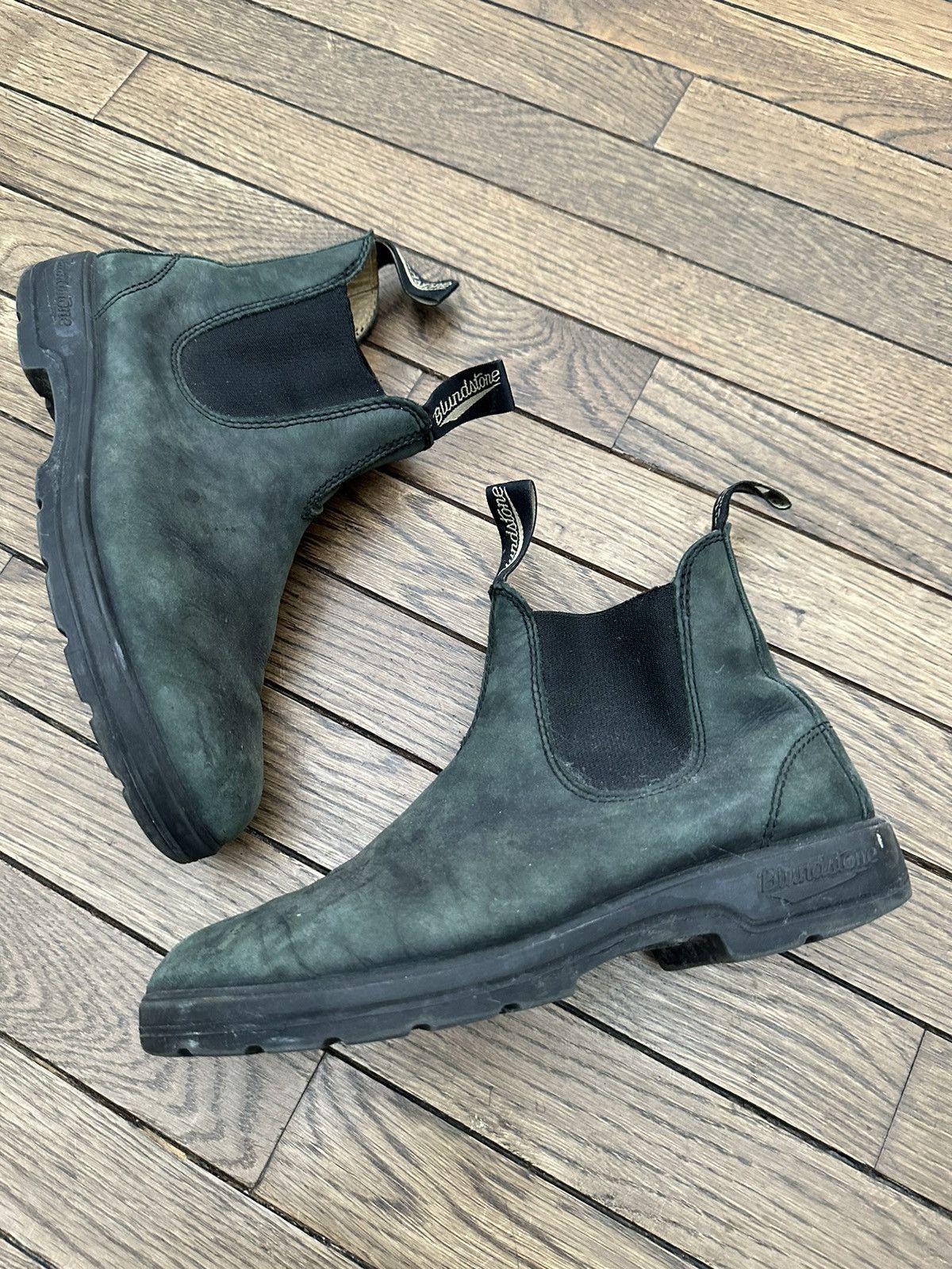 Blundstone Blundstone Chelsea Work Lug Sole Boots Sz. 6M Blundstone Blundstone Chelsea Work Lug Sole Boots Sz. 6M