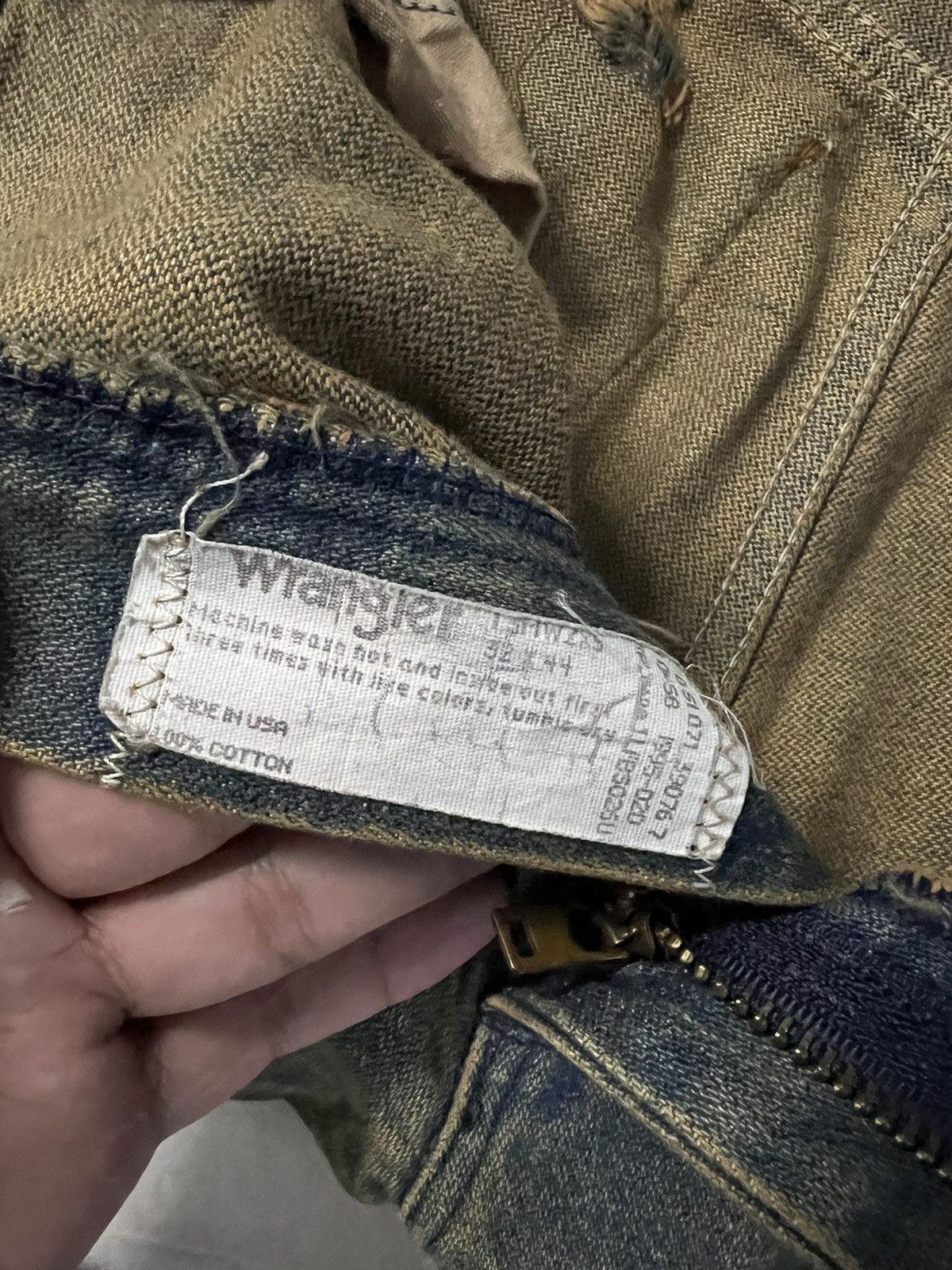 Wrangler Wrangler Distressed Rusty Jeans W30 Size US 30 / EU 46 - 19 Thumbnail
