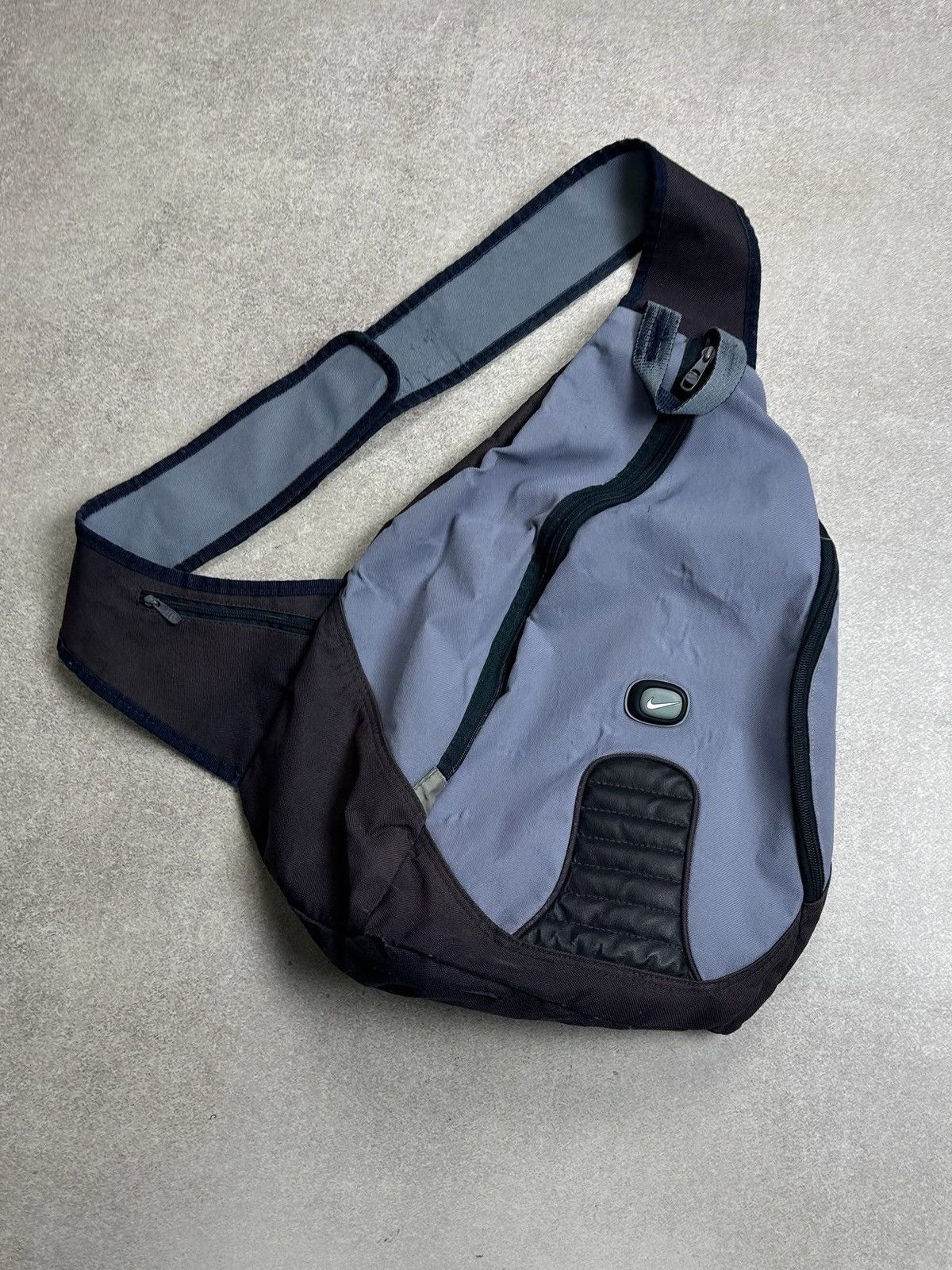 Nike × Streetwear × Vintage Vintage 90s Y2K Nike Sling Bag