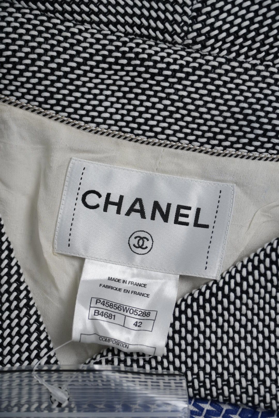 Chanel Chanel Crop Tweed Jacket Size M / US 6-8 / IT 42-44 - 7 Thumbnail