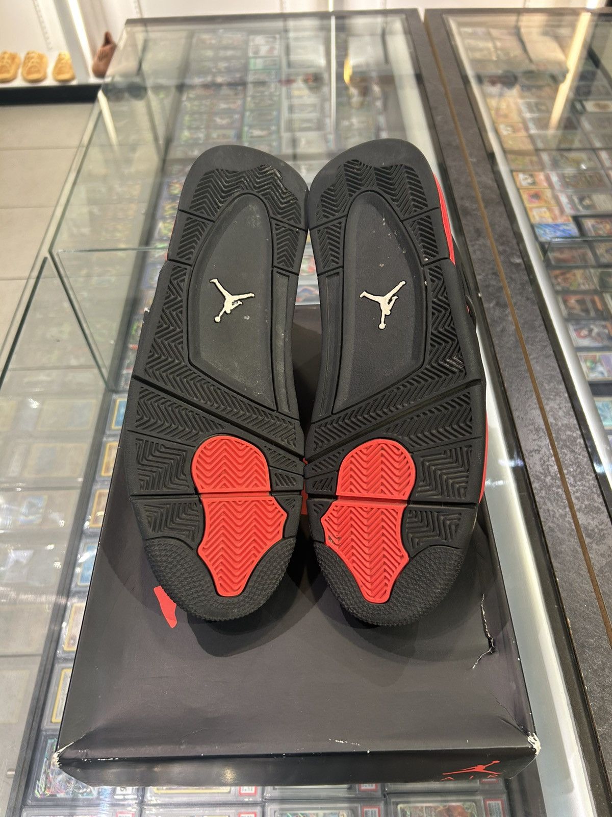 Jordan Brand Jordan 4 Red thunder Size US 13 / EU 46 - 9 Thumbnail