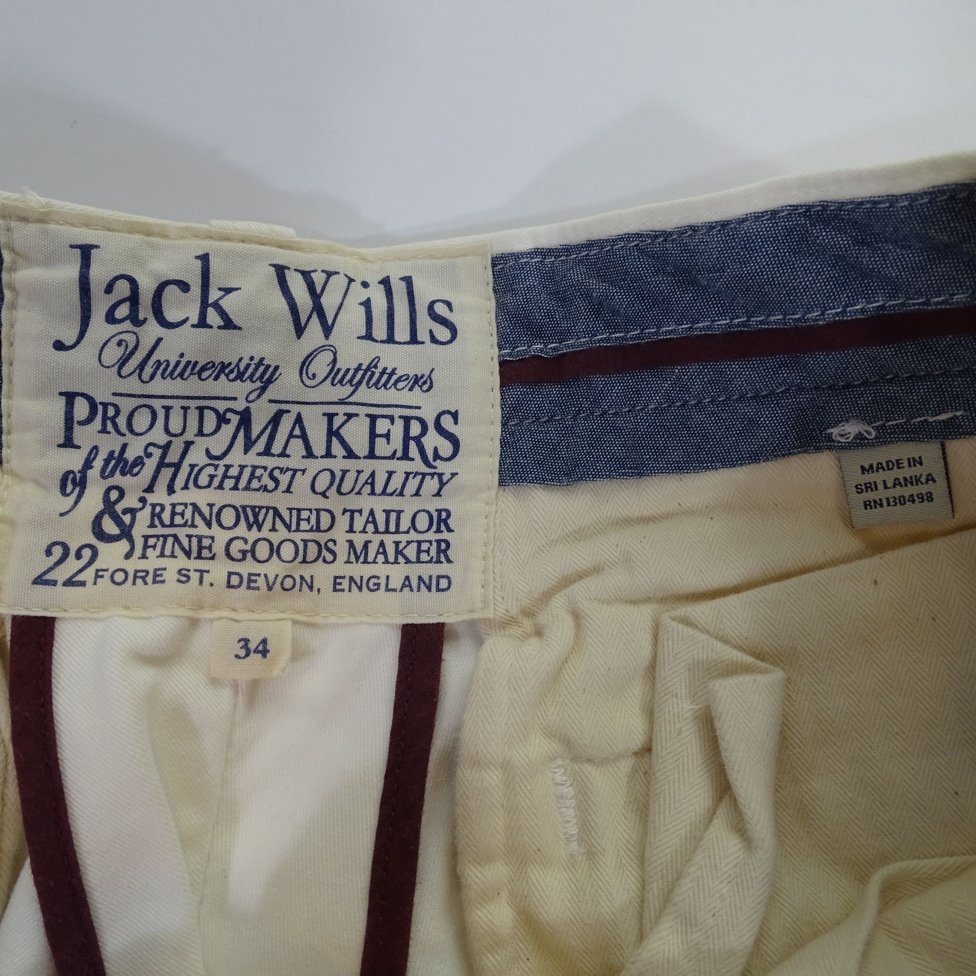 Jack Wills Jack Wills Men Ivory Cotton Chino Shorts Size 34 Bermuda Size US 34 / EU 50 - 5 Thumbnail