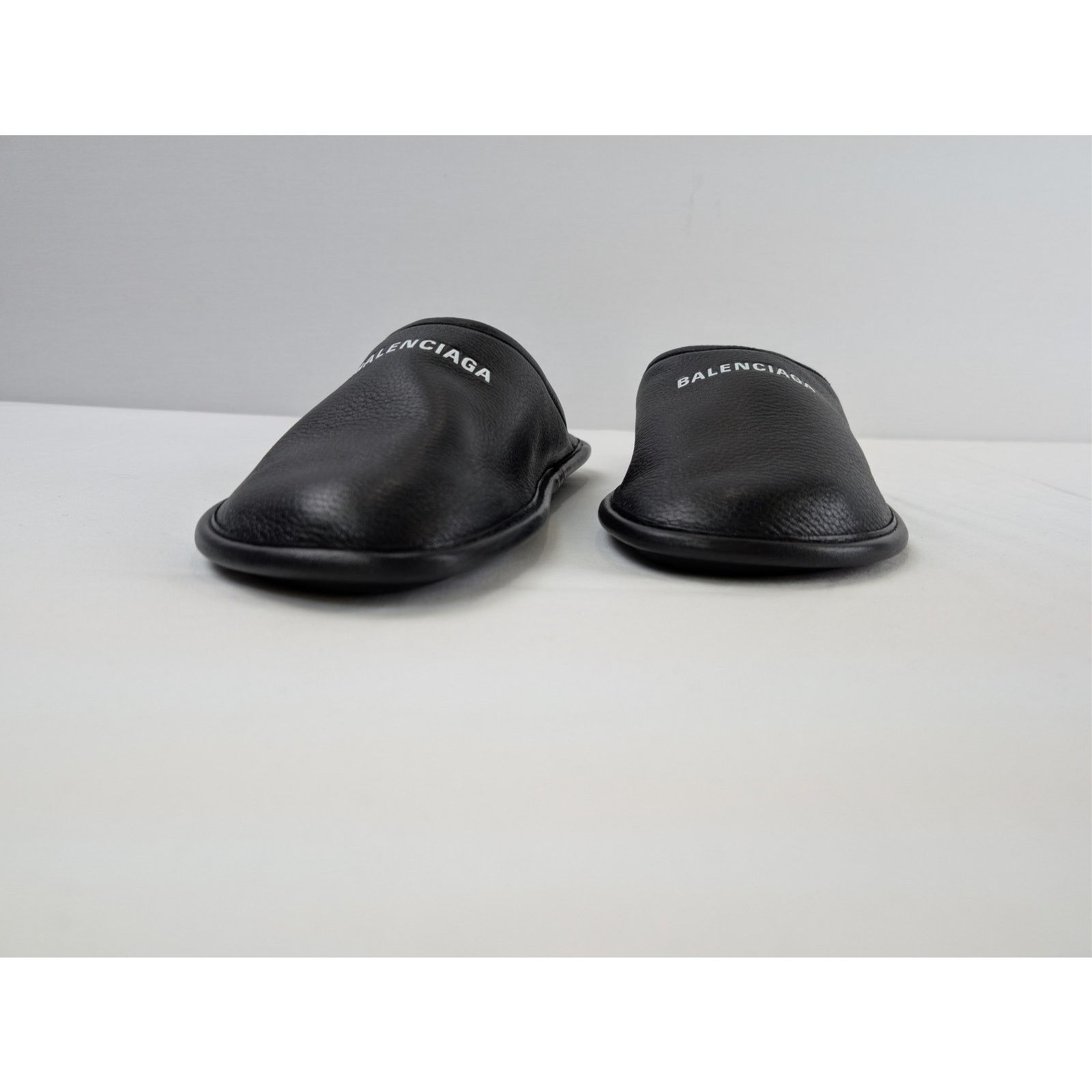 Balenciaga o1rshd1 Logo Grained Leather / Control Home Mule Flat Black Size US 10 / EU 43 - 6 Thumbnail