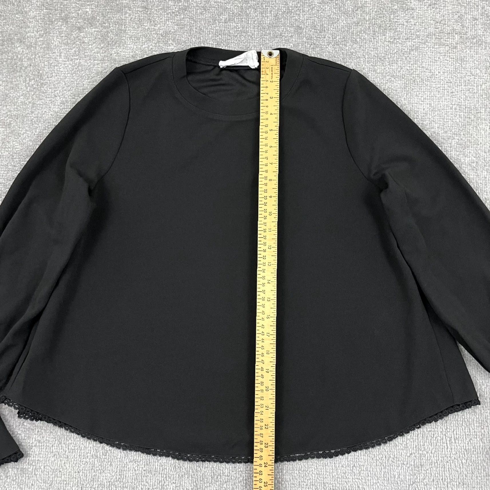 Vintage Tuckernuck Pomander Place Palmer Blouse Top Womens Medium Ruffle Lace Trim Bell Sleeve Crew Neck Pullover Classic Casual Workwear Size M / US 6-8 / IT 42-44 - 4 Thumbnail