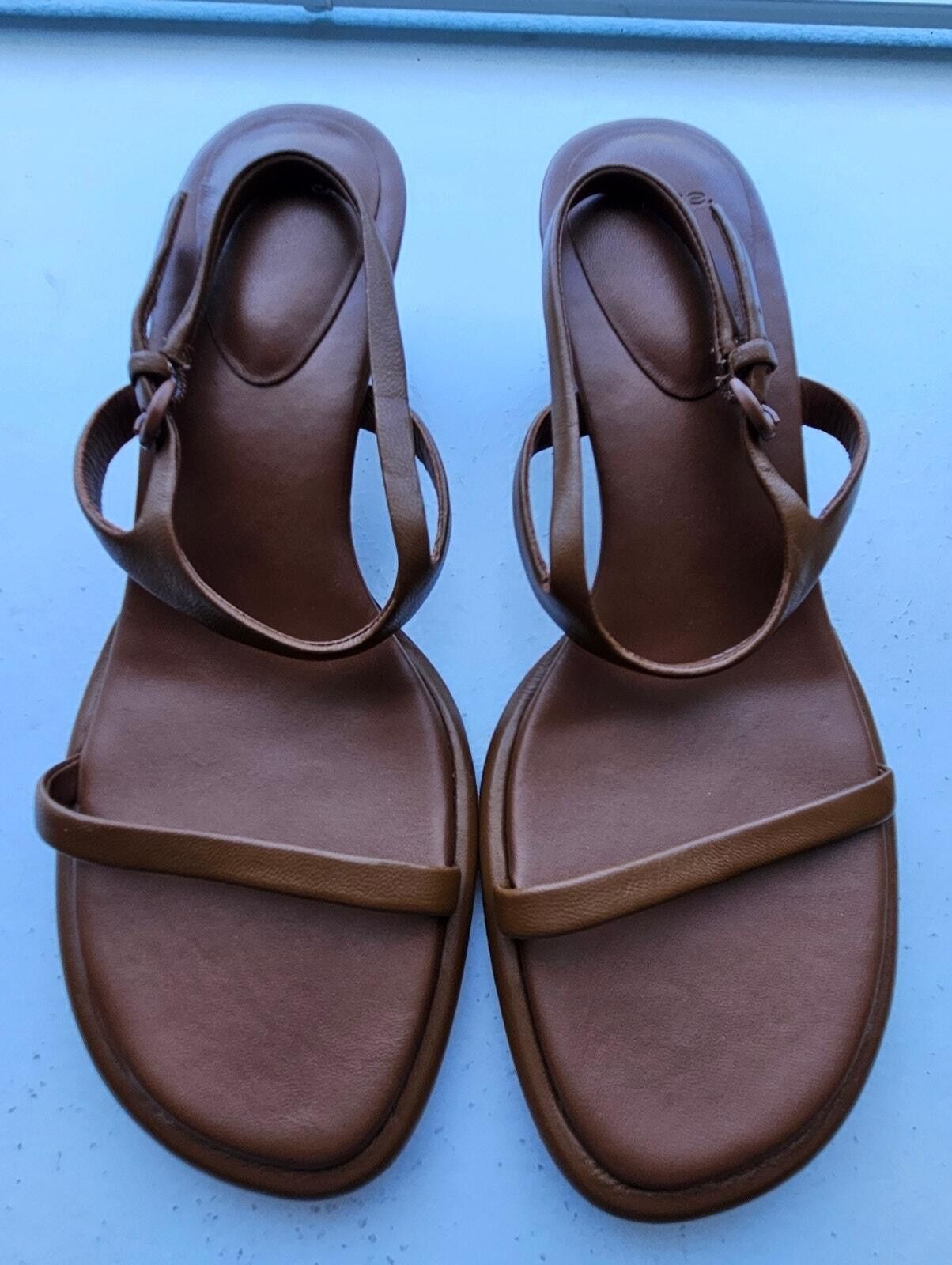 Vince NWOT Vince 7.5 Women's Brown Leather Slingback Sandals Size US 7.5 / IT 37.5 - 3 Thumbnail