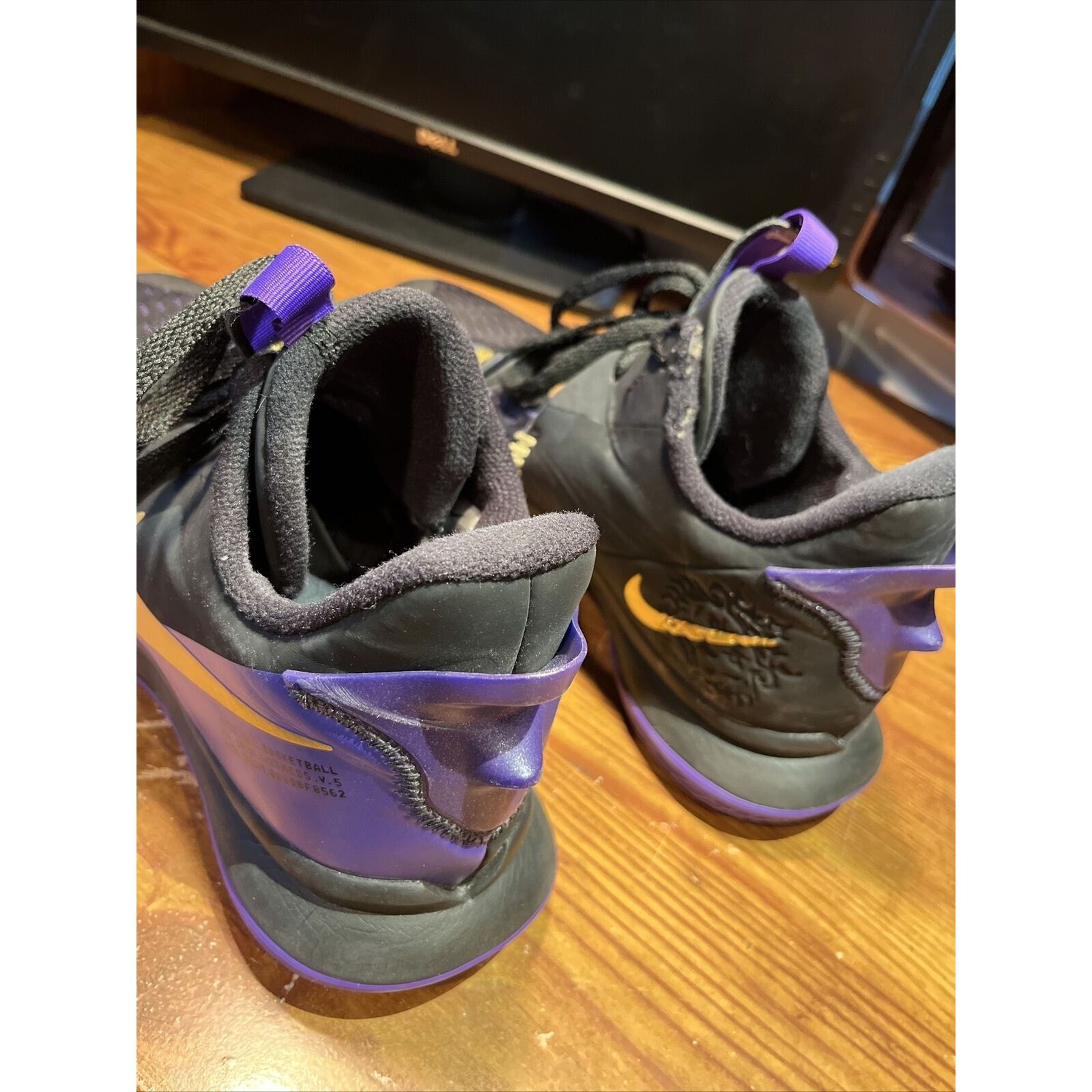 Nike Nike Lebron Witness V 5 Black Purple Gold Size Men's US 12.5 Size US 12.5 / EU 45-46 - 13 Thumbnail