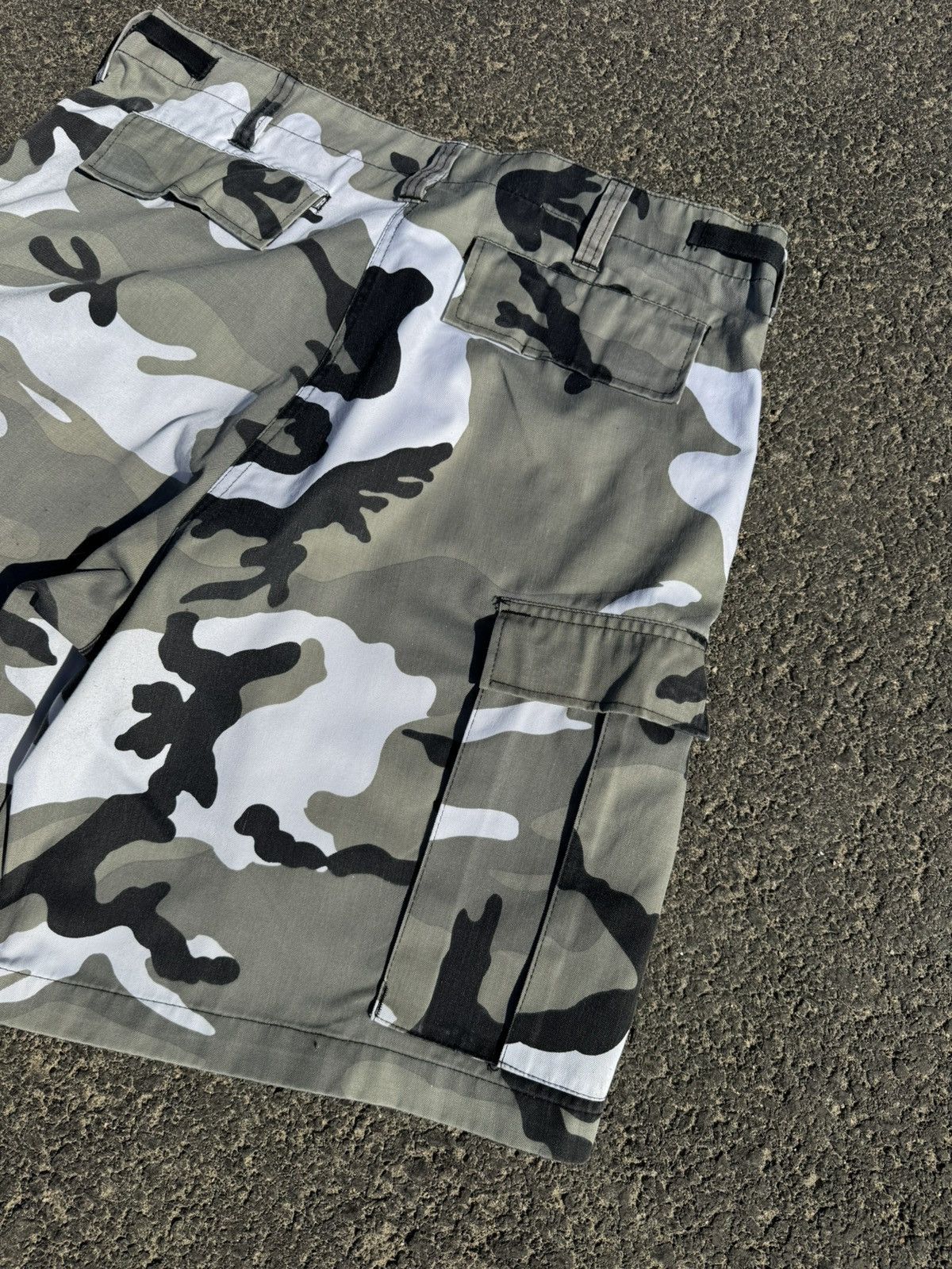 Japanese Brand Japanese Style Camo Jorts Archive avant garde y2k baggy Size US 34 / EU 50 - 7 Thumbnail