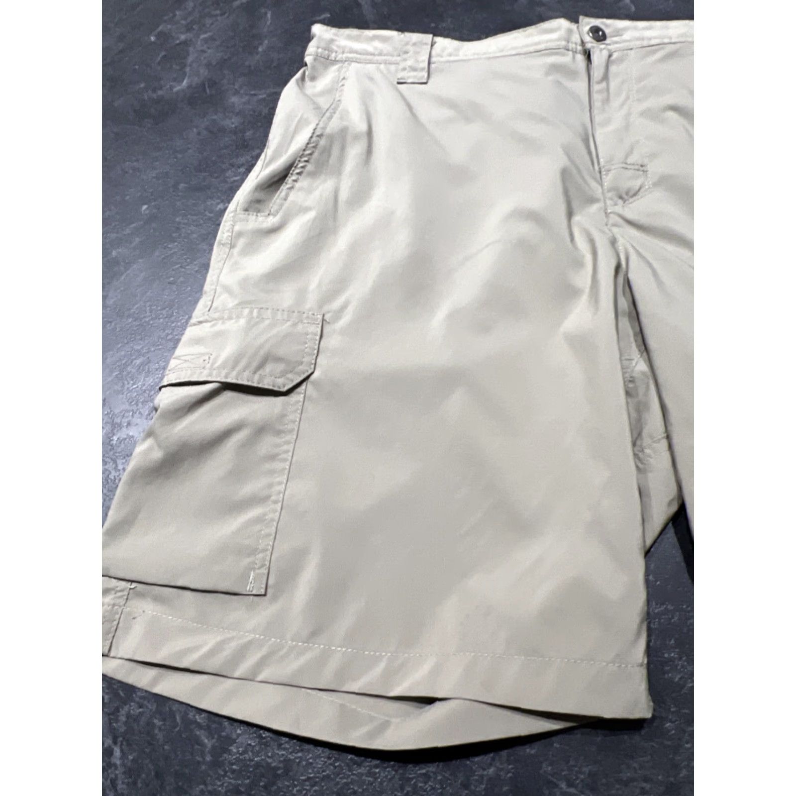 Vintage Columbia Shorts Mens 42 Khaki Tan Polyester Cargo Hiking Outdoor Size US 42 / EU 58 - 3 Thumbnail