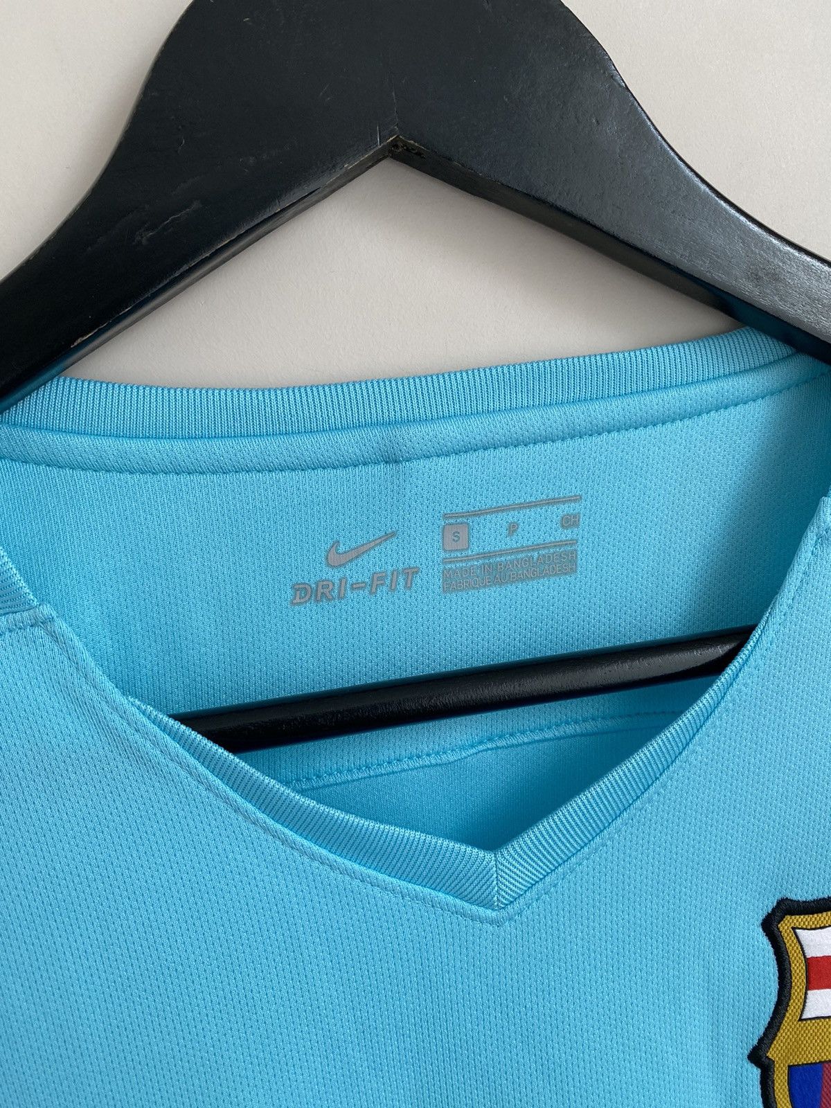 Nike Nike FC Barcelona 2017/18 Away Men's Soccer Size US S / EU 44-46 / 1 - 4 Thumbnail
