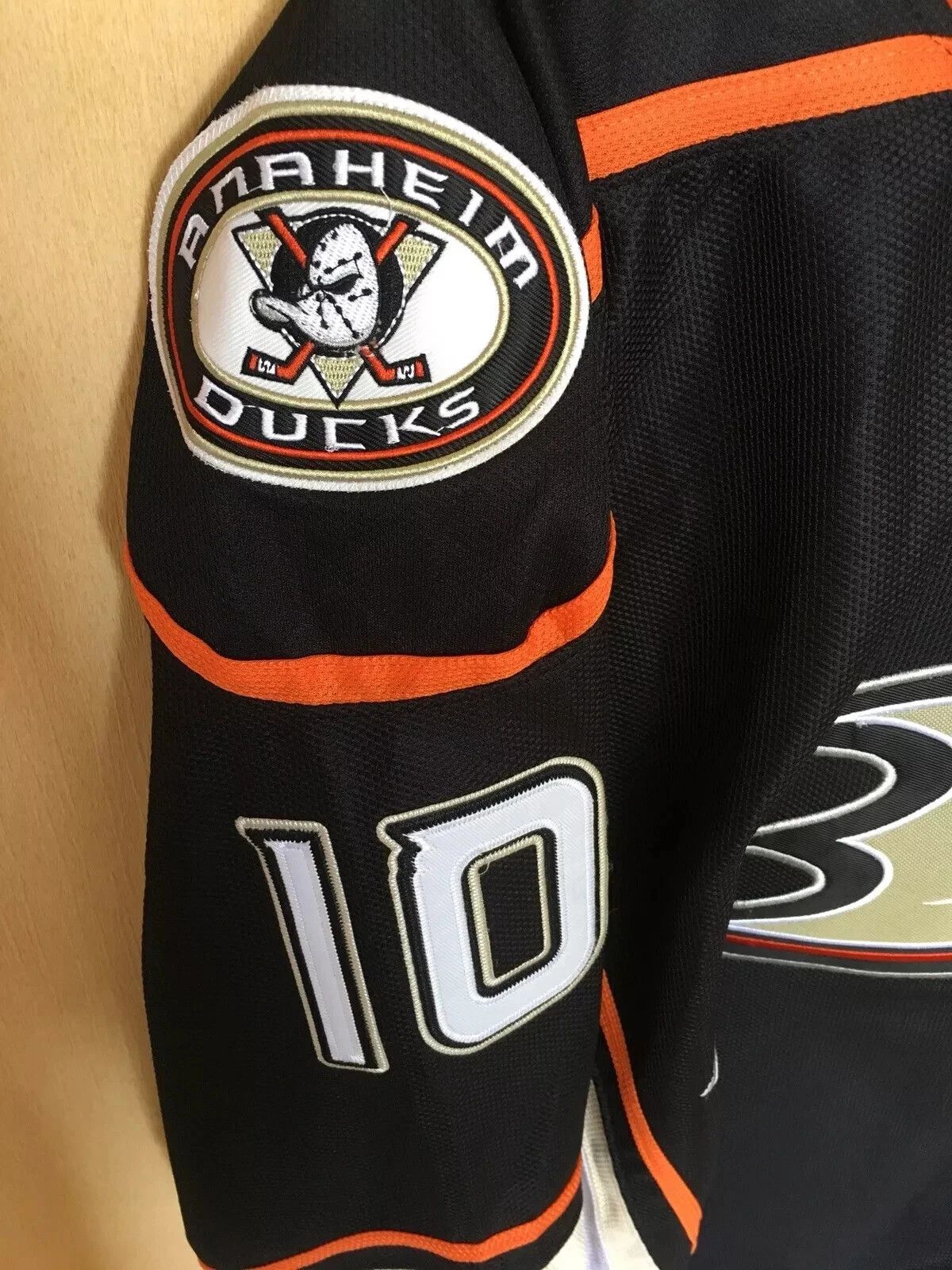 Reebok VINTAGE ANAHEIM DUCKS CCM COREY PERRY NHL ICE HOCKEY SHIRT Size US L / EU 52-54 / 3 - 7 Thumbnail