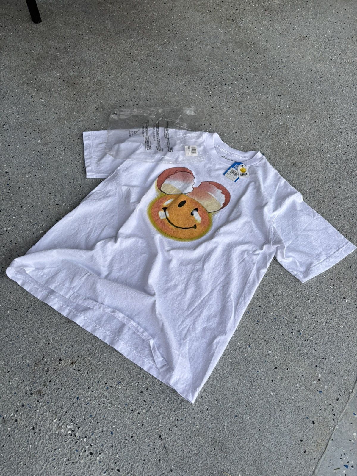 Market (NWT) Market Studios Smiley "This Is Your Brain" Tee Size US XL / EU 56 / 4 - 3 Thumbnail