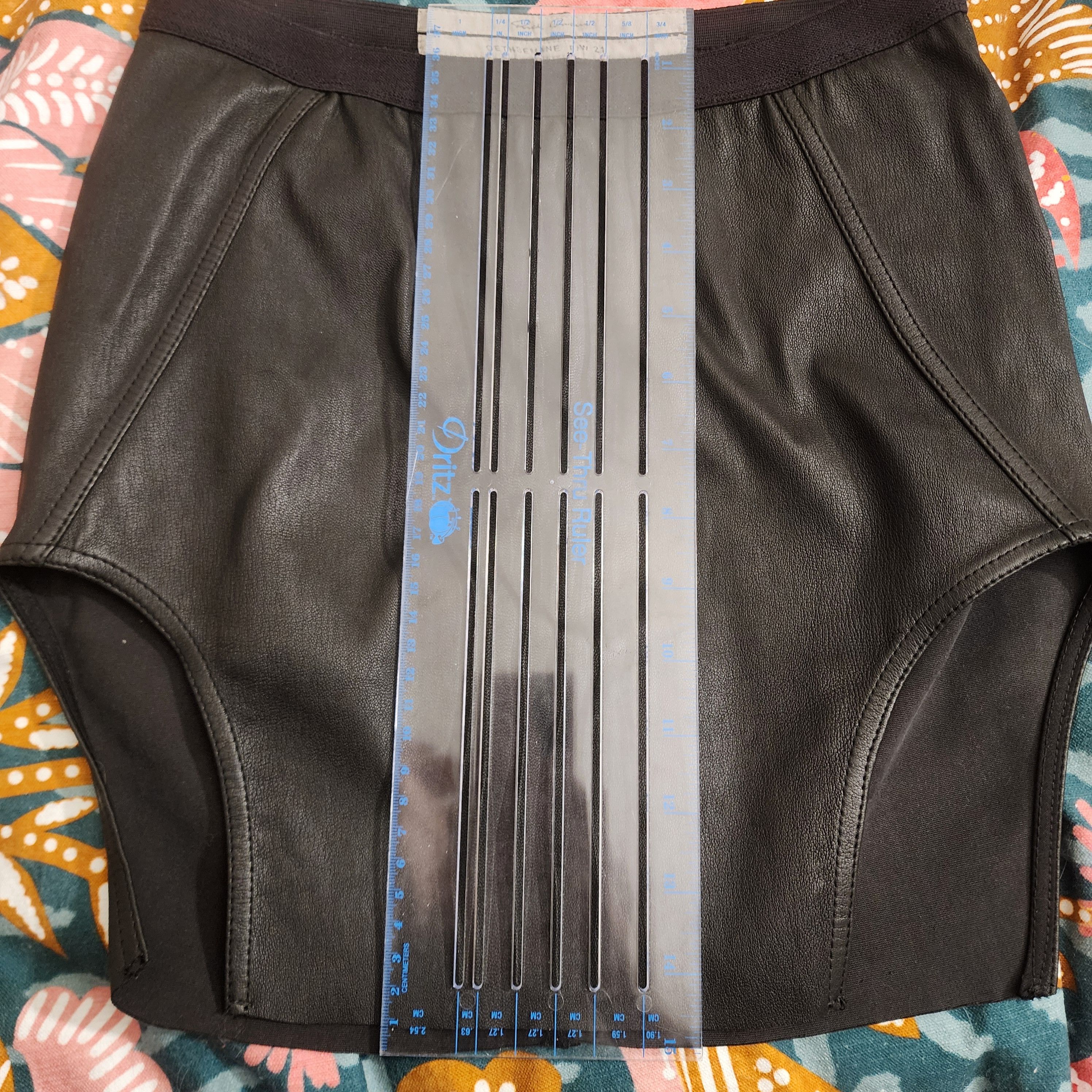 Rick Owens Rick Owens F/W21 Leather Diana Asymmetric Mini Skirt Size 27" / US 4 / IT 40 - 9 Thumbnail