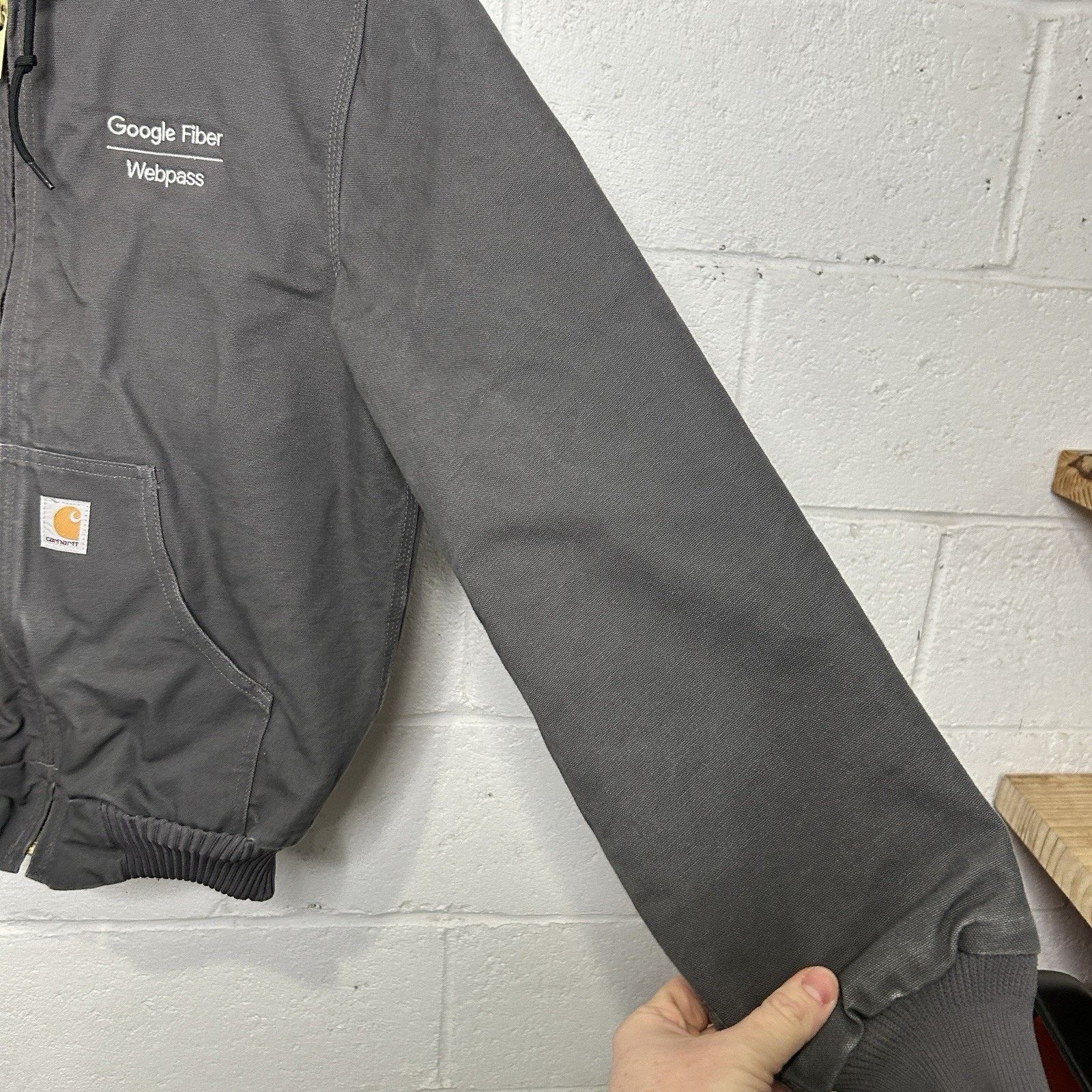 Carhartt Carhartt Quilted Hooded Active Jacket “Gravel” 103940-GVL Size US S / EU 44-46 / 1 - 7 Thumbnail