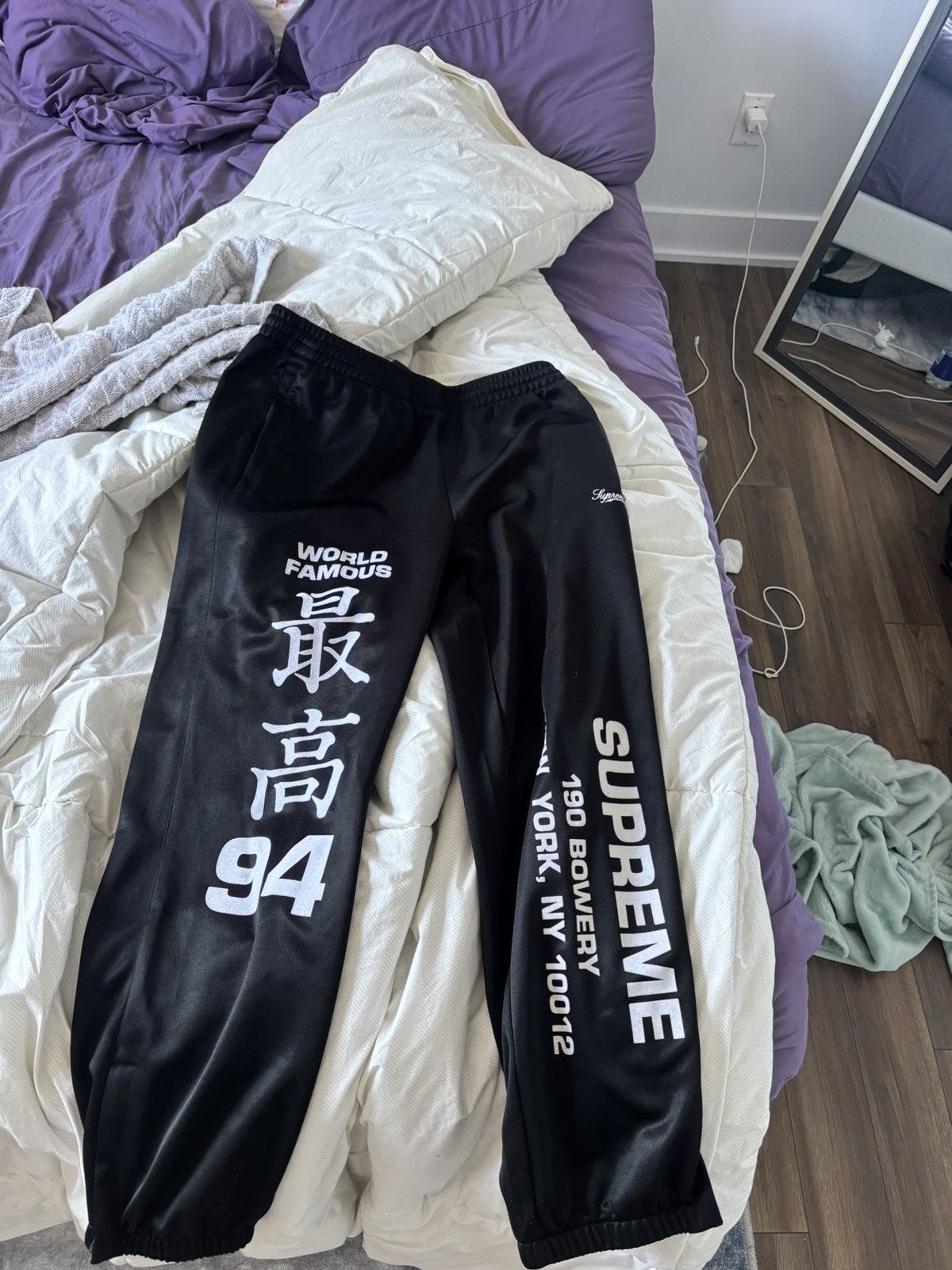 Supreme Supreme worldwide pants Size US 29 - 1 Thumbnail