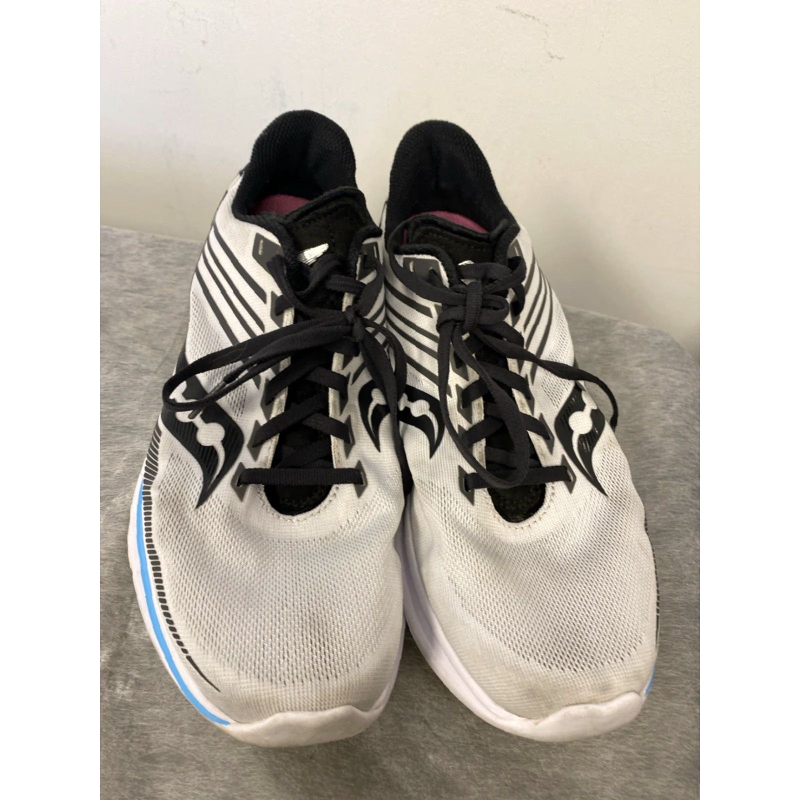 Saucony Saucony Kinvara 12 Mens Size 8.5 White Black /0310 Sneaker Unisex Adults Athletic Shoes Multicolor 90s? Size US 8 / IT 38 - 2 Thumbnail