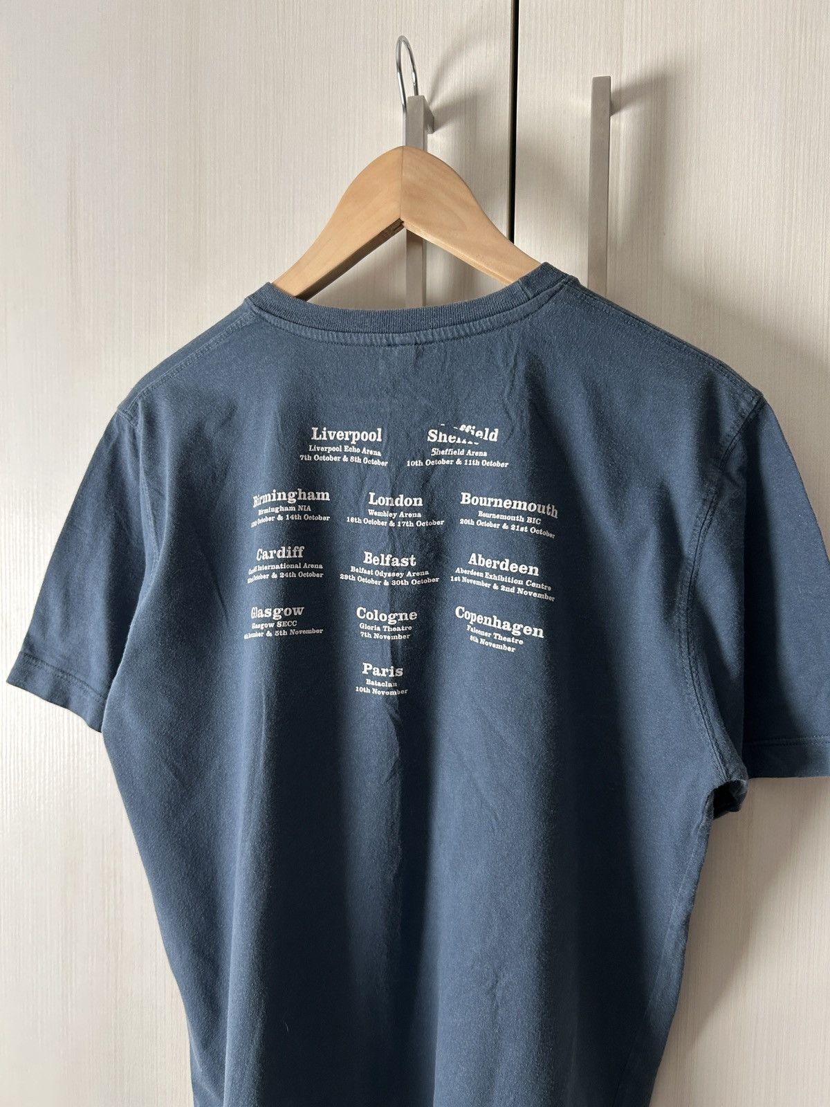 Band Tees Vintage Oasis band big logo shirts mens blue Size US M / EU 48-50 / 2 - 2 Thumbnail