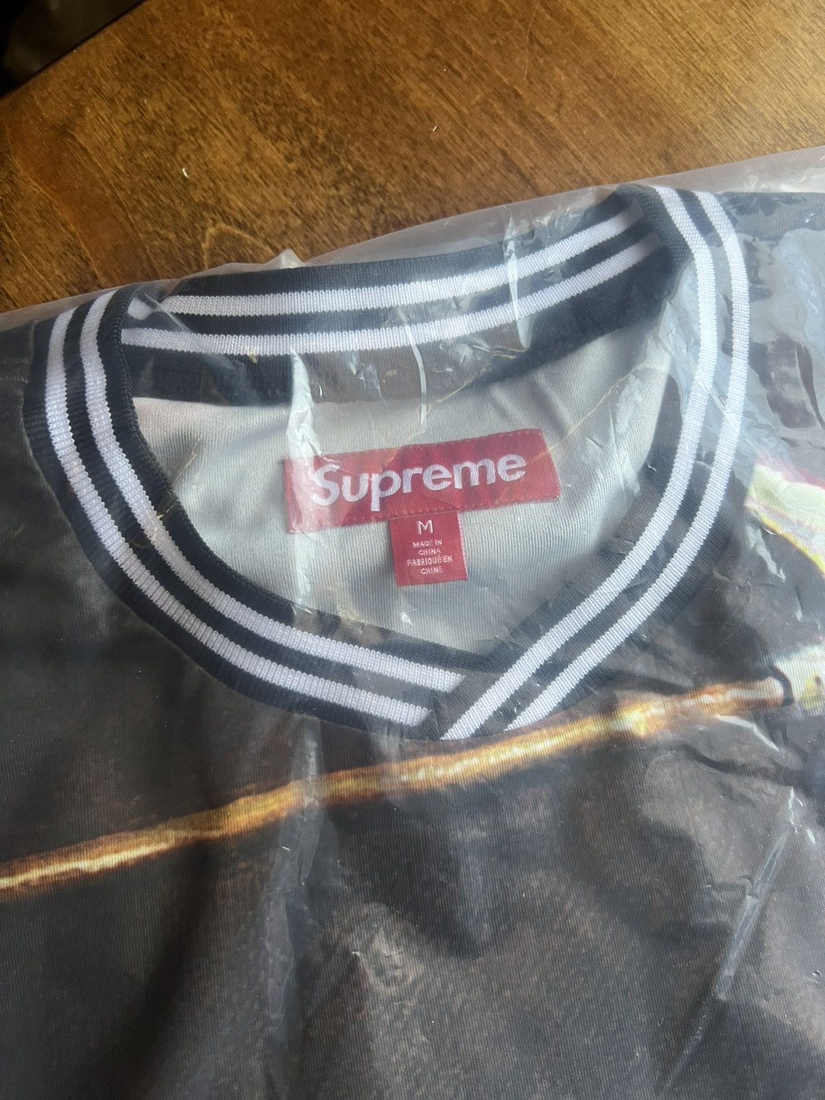 Supreme × Vintage Supreme Frank Frazetta Woman With Scythe Soccer Jersey Size US M / EU 48-50 / 2 - 5 Thumbnail