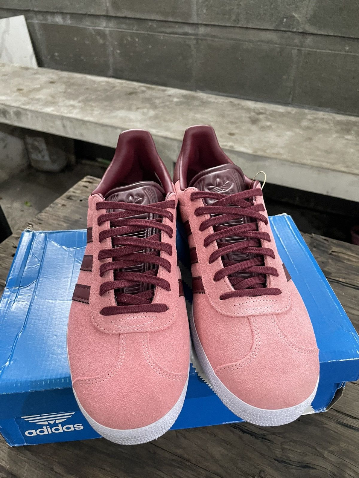Adidas ADIDAS GAZELLE SUPER POP PINK Size US 9 / EU 42 - 2 Thumbnail