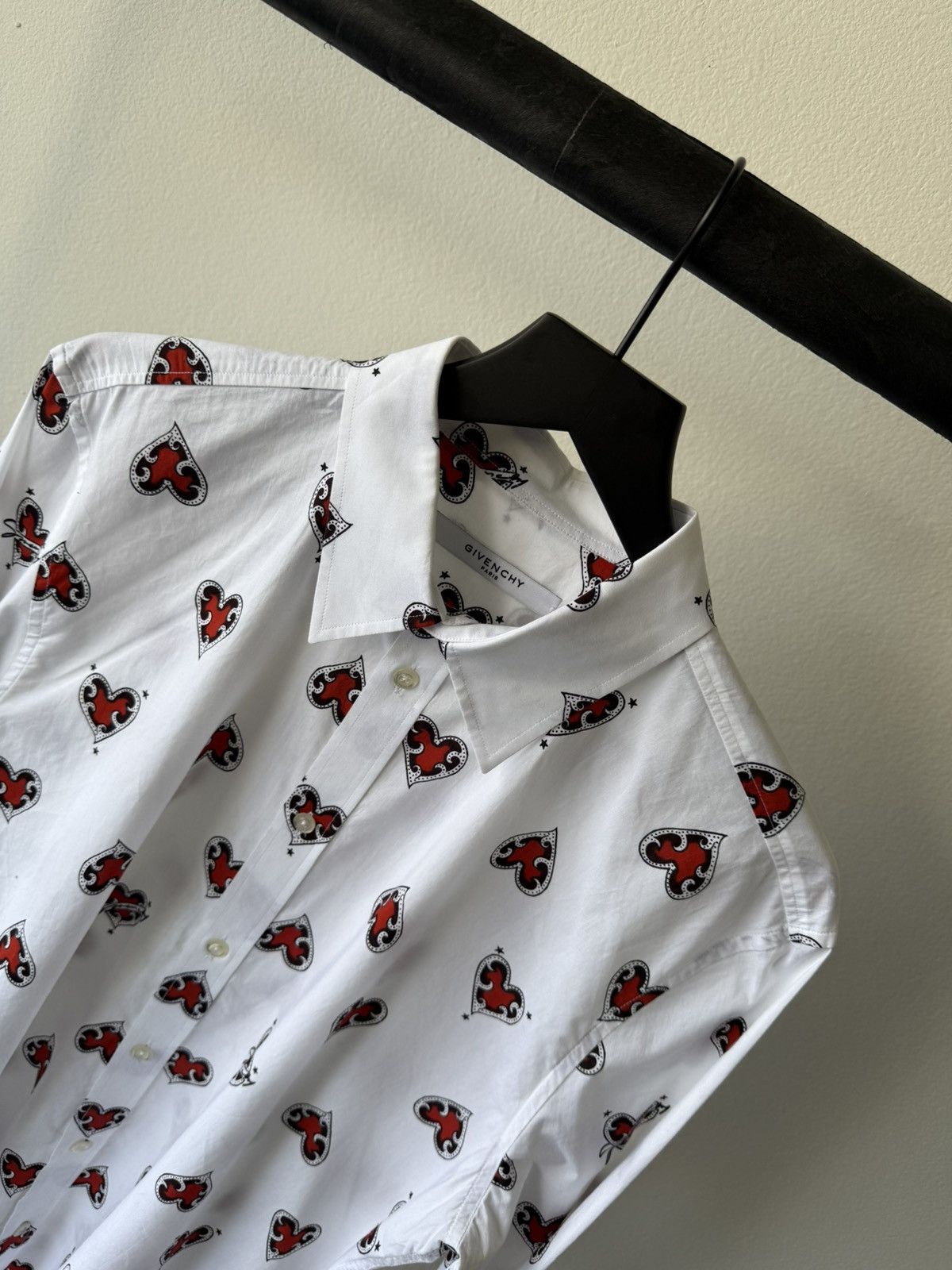 Givenchy Givenchy SS20 Hearts Shirt All Over Print Size US L / EU 52-54 / 3 - 2 Thumbnail